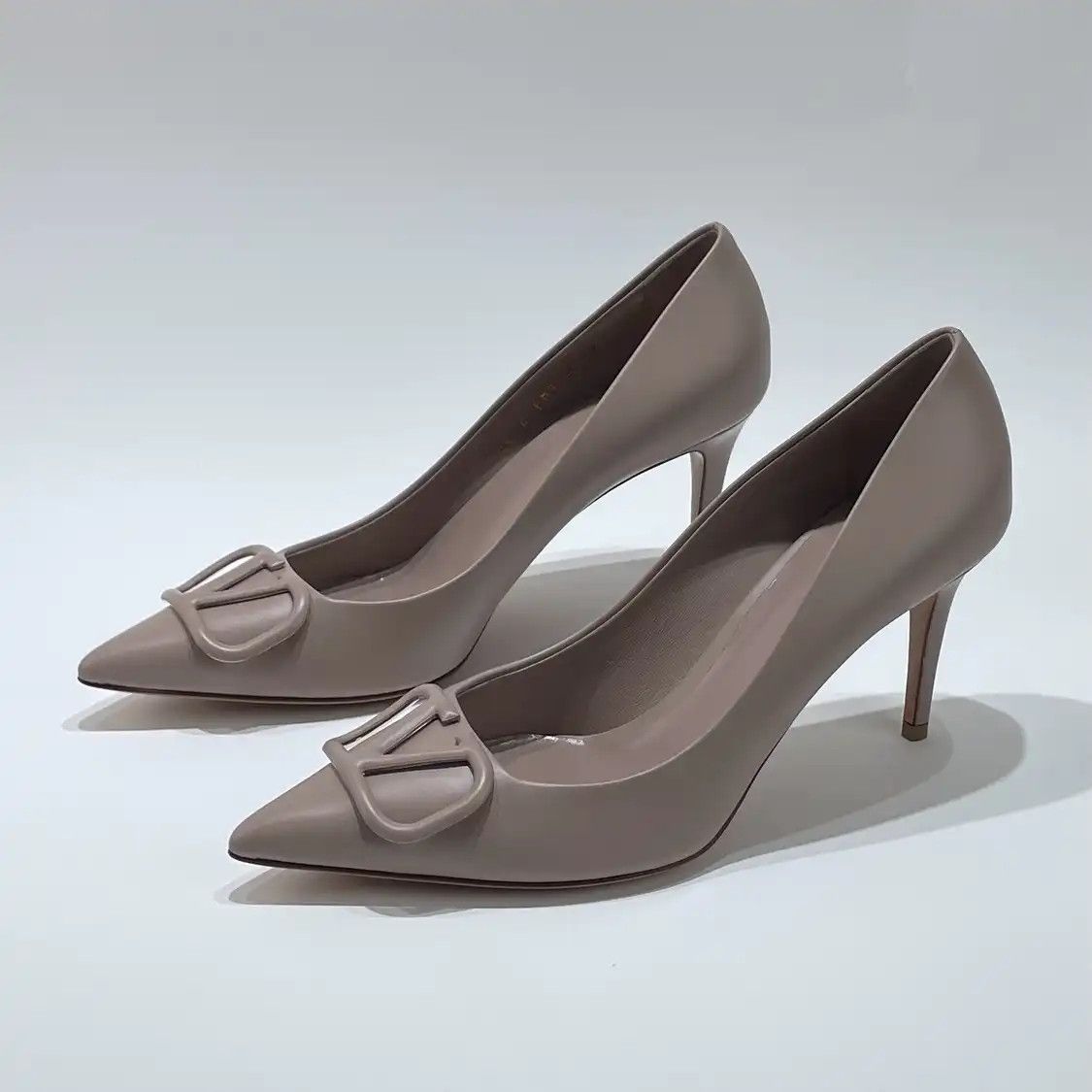 Valentino Lotusleather Women's High Heels 39 in White, Women's