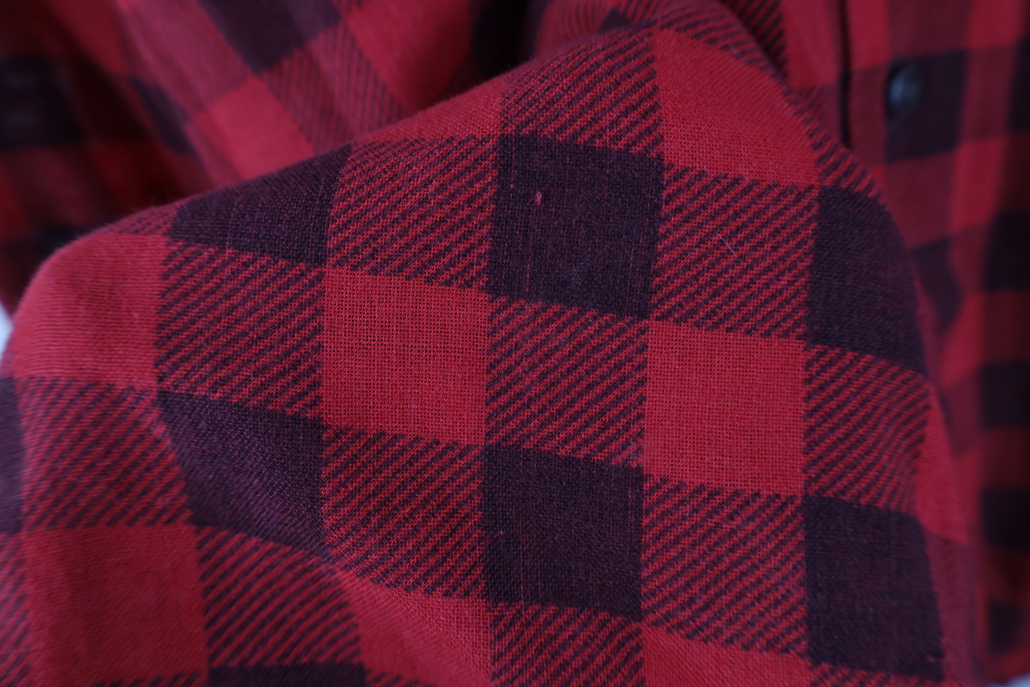 Vintage Vintage 70s Streetwear Flannel Collared Button Shirt Red Size US XL / EU 56 / 4 - 10 Thumbnail