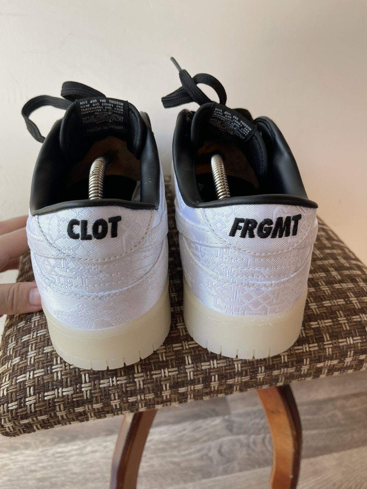 CLOT × Nike Nike Dunk Low x CLOT x Fragment Design White Silk 20th sz 12 Size US 12 / EU 45 - 6 Thumbnail
