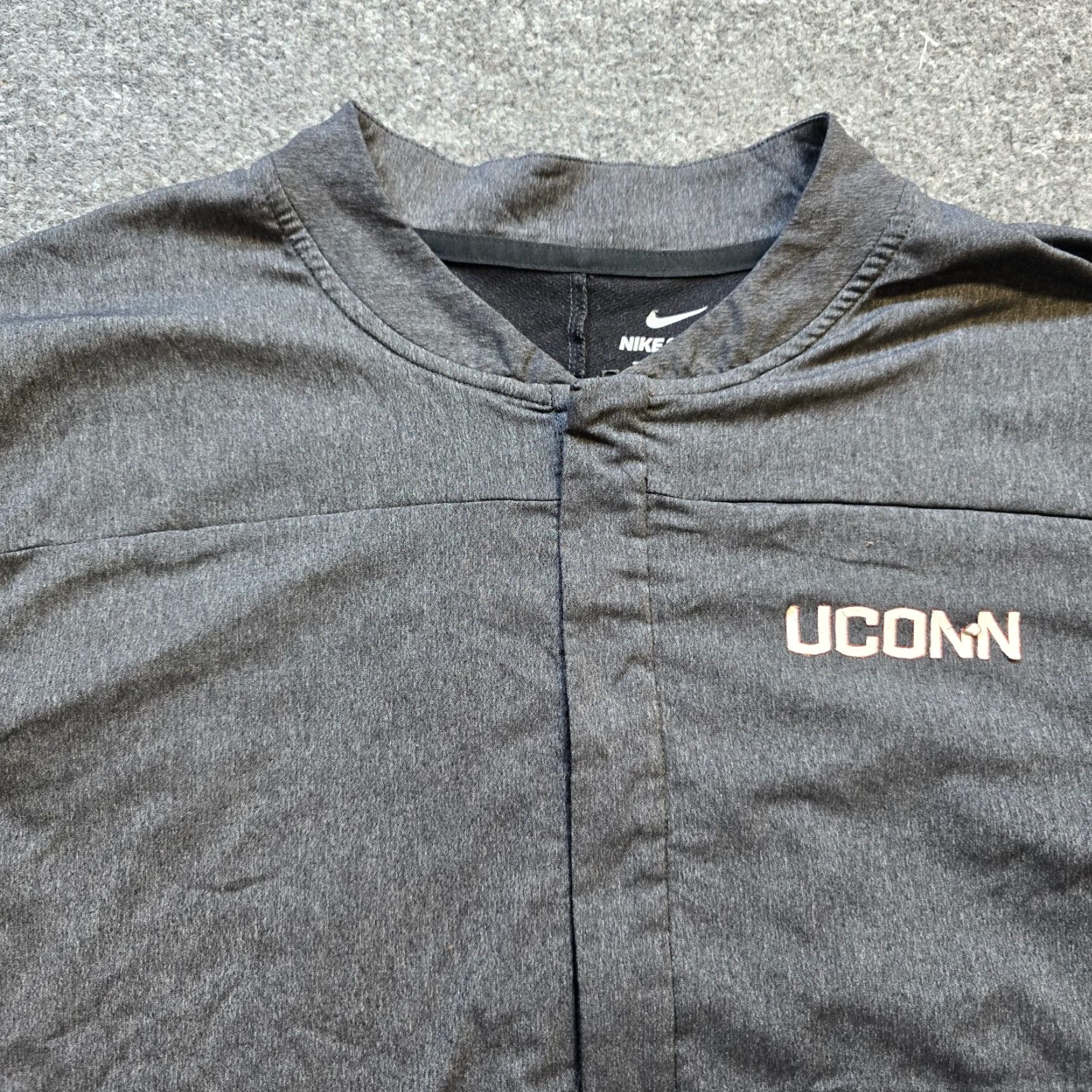 Nike Nike Jacket Mens XL Gray Shield Windbreaker UCONN 1/4 Zip Casual Athletic Size US XL / EU 56 / 4 - 2 Thumbnail