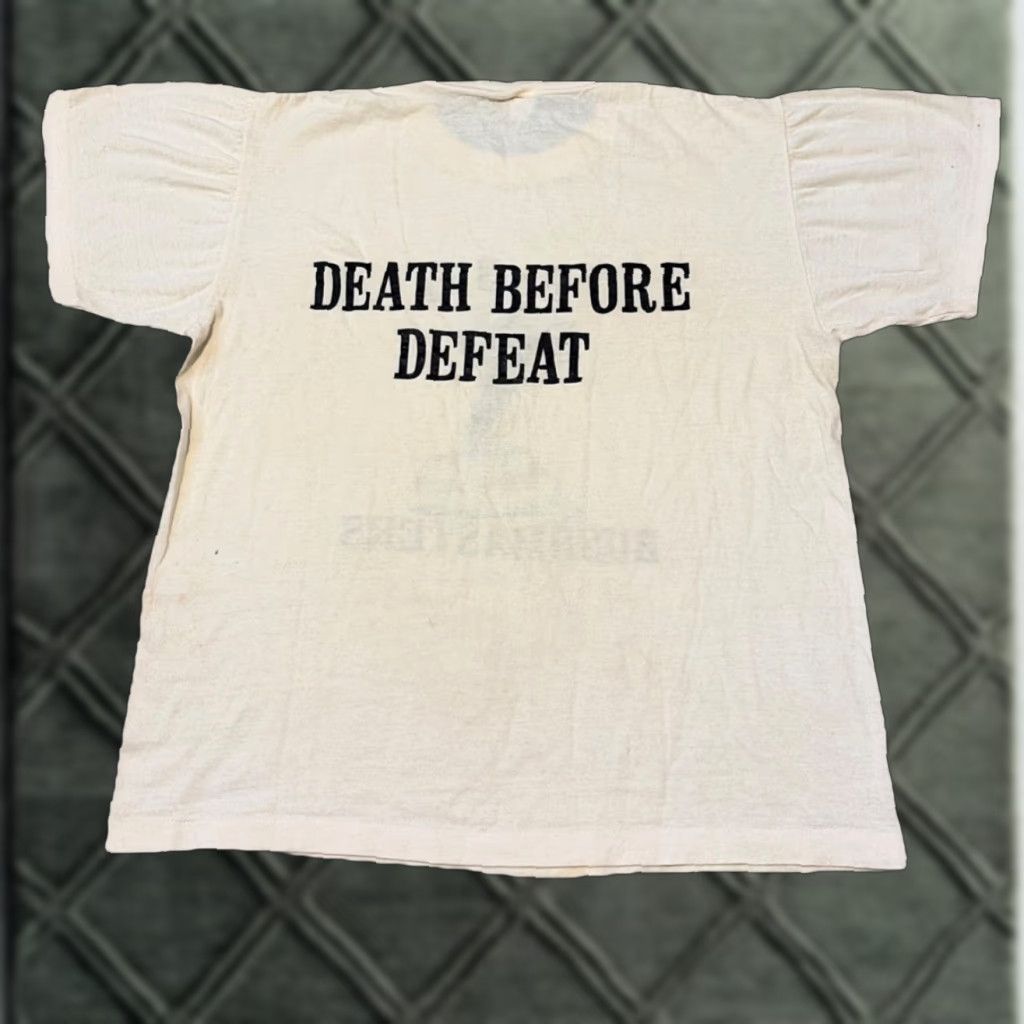 Vintage VTG 70s Death Before Defeat Army Military Bravo Bushmasters White T-Shirt L Mens Size US L / EU 52-54 / 3 - 1 Thumbnail