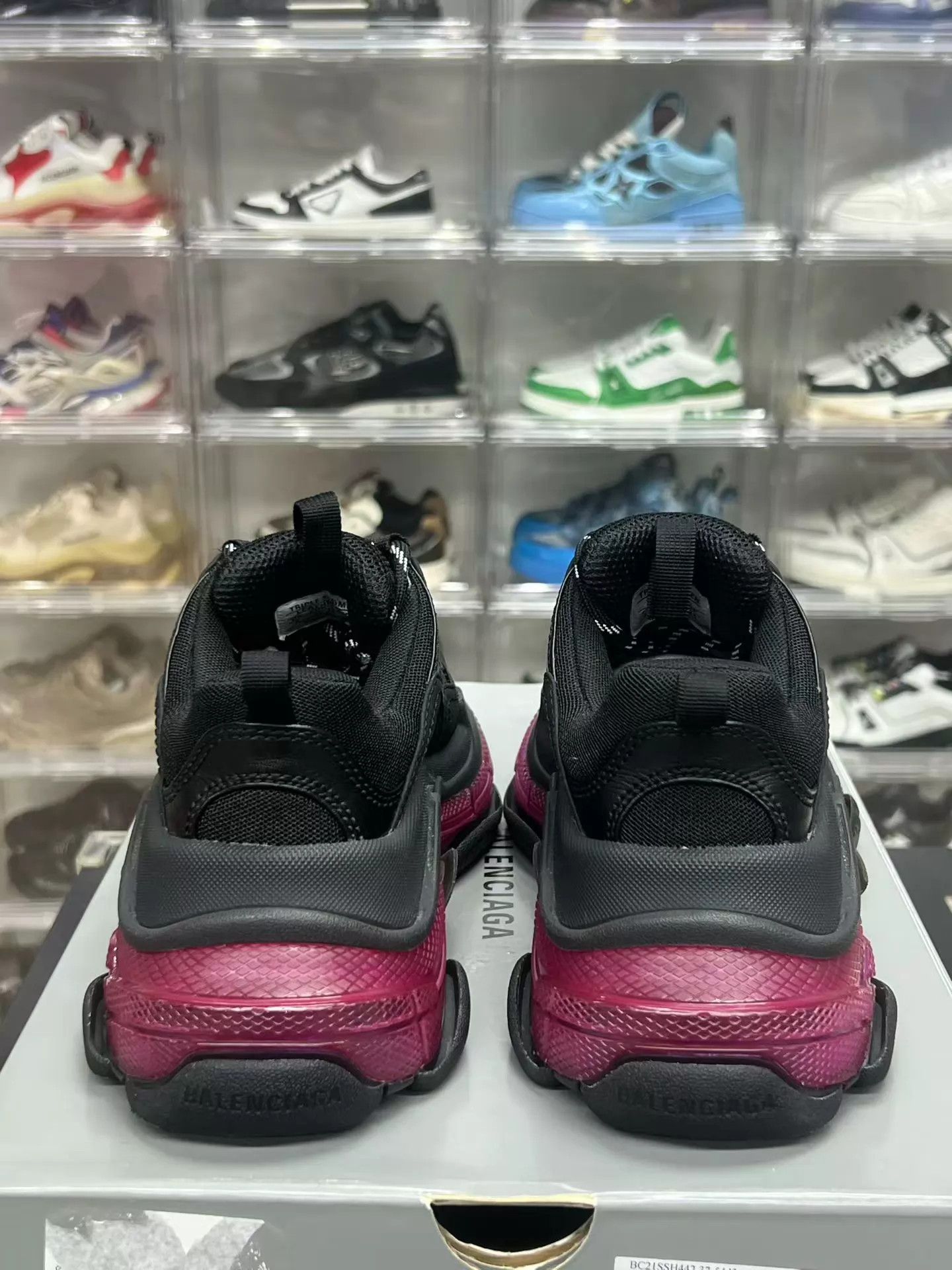 Balenciaga Balenciaga Triple S Women's Black & Pink 36 Size US 5.5 / IT 35.5 - 7 Thumbnail