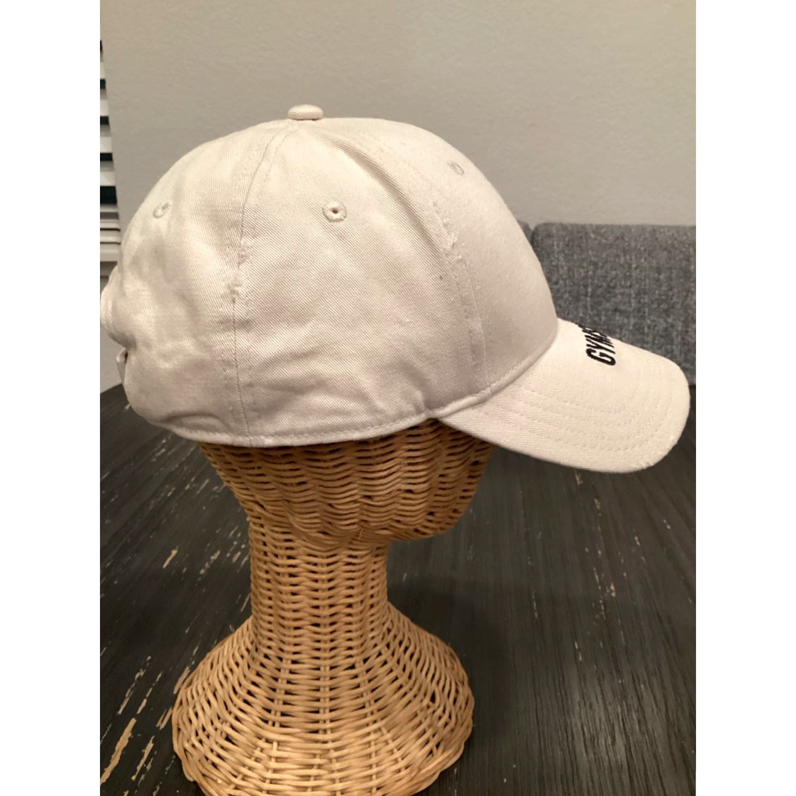 Gymshark Gymshark Hat Adult Unisex One Size Beige 6 Panel Adjustable Flat Peak Cap Size ONE SIZE - 6 Thumbnail