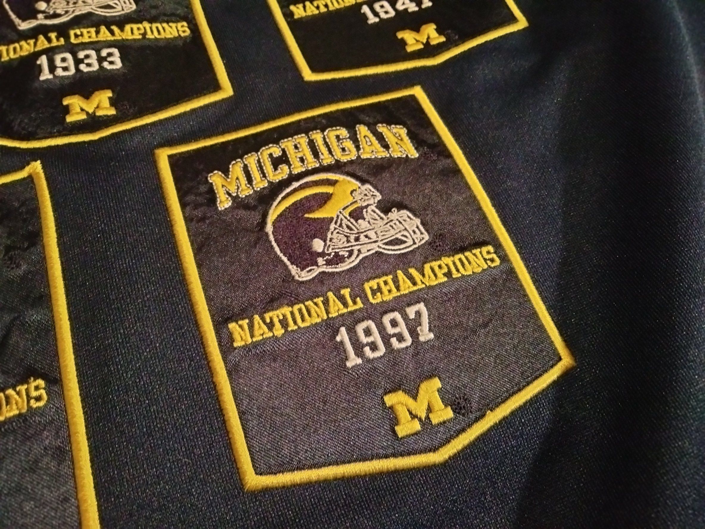 Mejor Precio En A Granel Maillot Champion Michigan Wolverines Brodé Jaune Bleu B