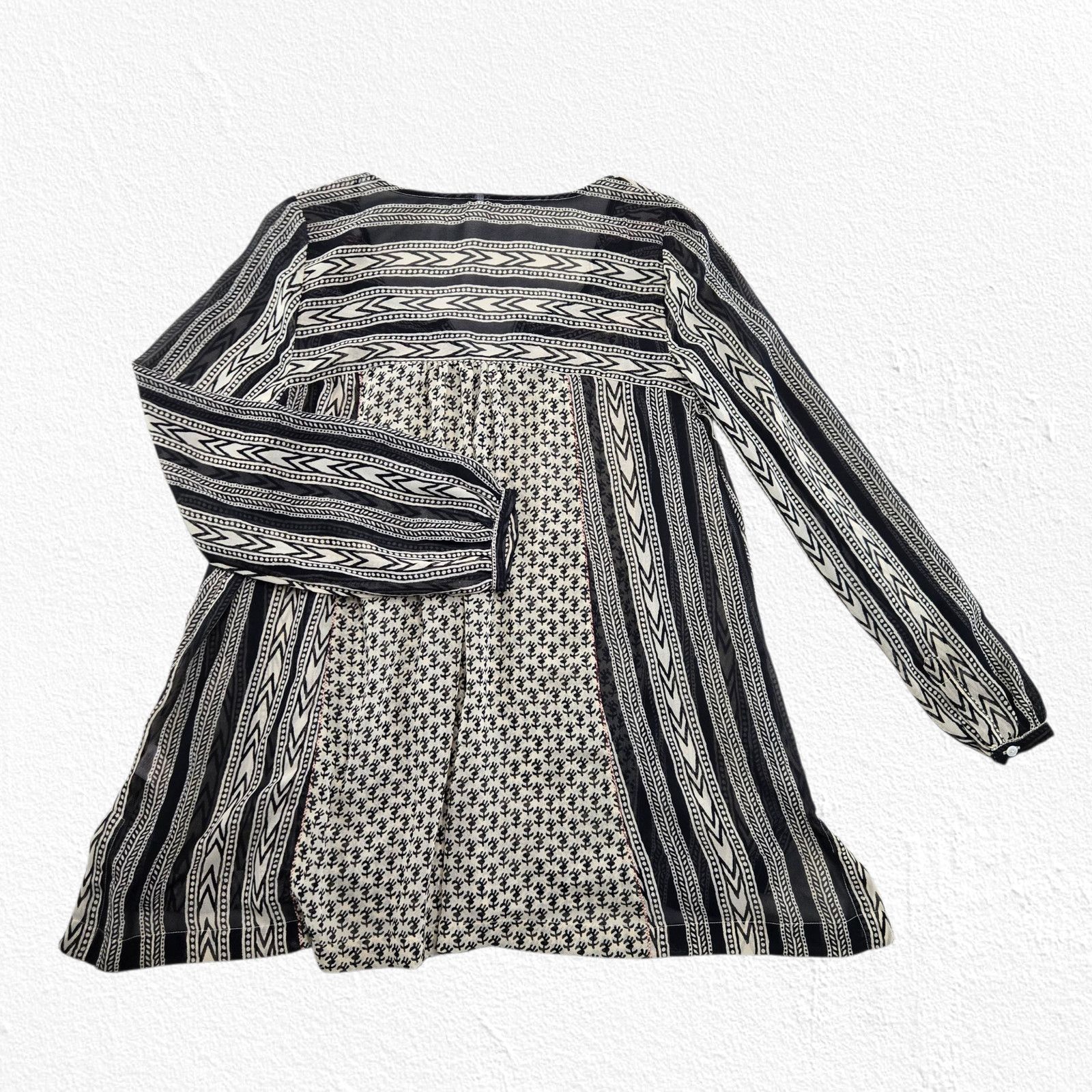 Free People Free People Black Embroidery Semi-Sheer Tunic Top Size Small Size S / US 4 / IT 40 - 12 Thumbnail