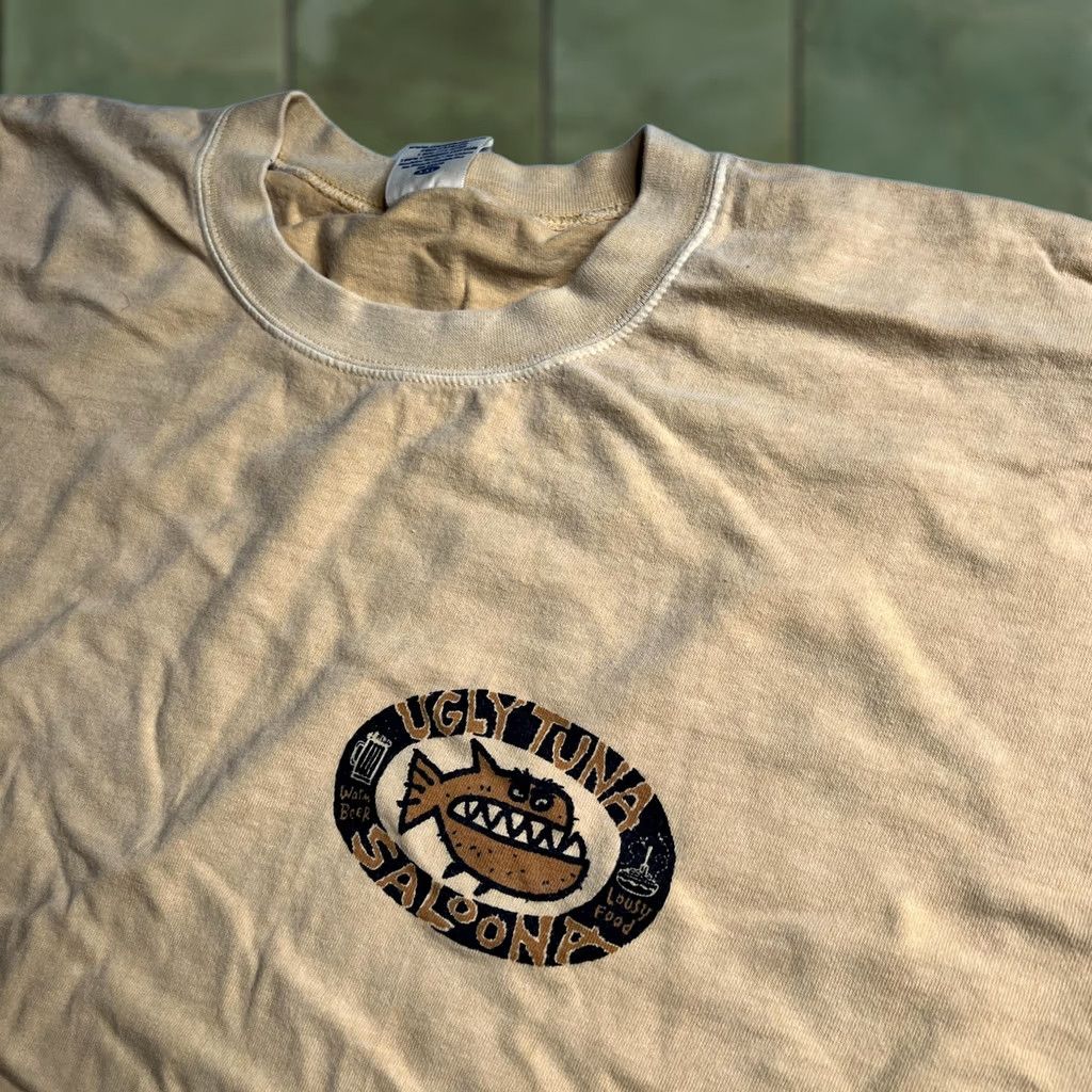 Vintage VINTAGE Crazy Shirts Shirt Mens 2XL Beige Ugly Tuna Saloona Carmel Beer Fish Graphic Tee Size US XXL / EU 58 / 5 - 1 Thumbnail