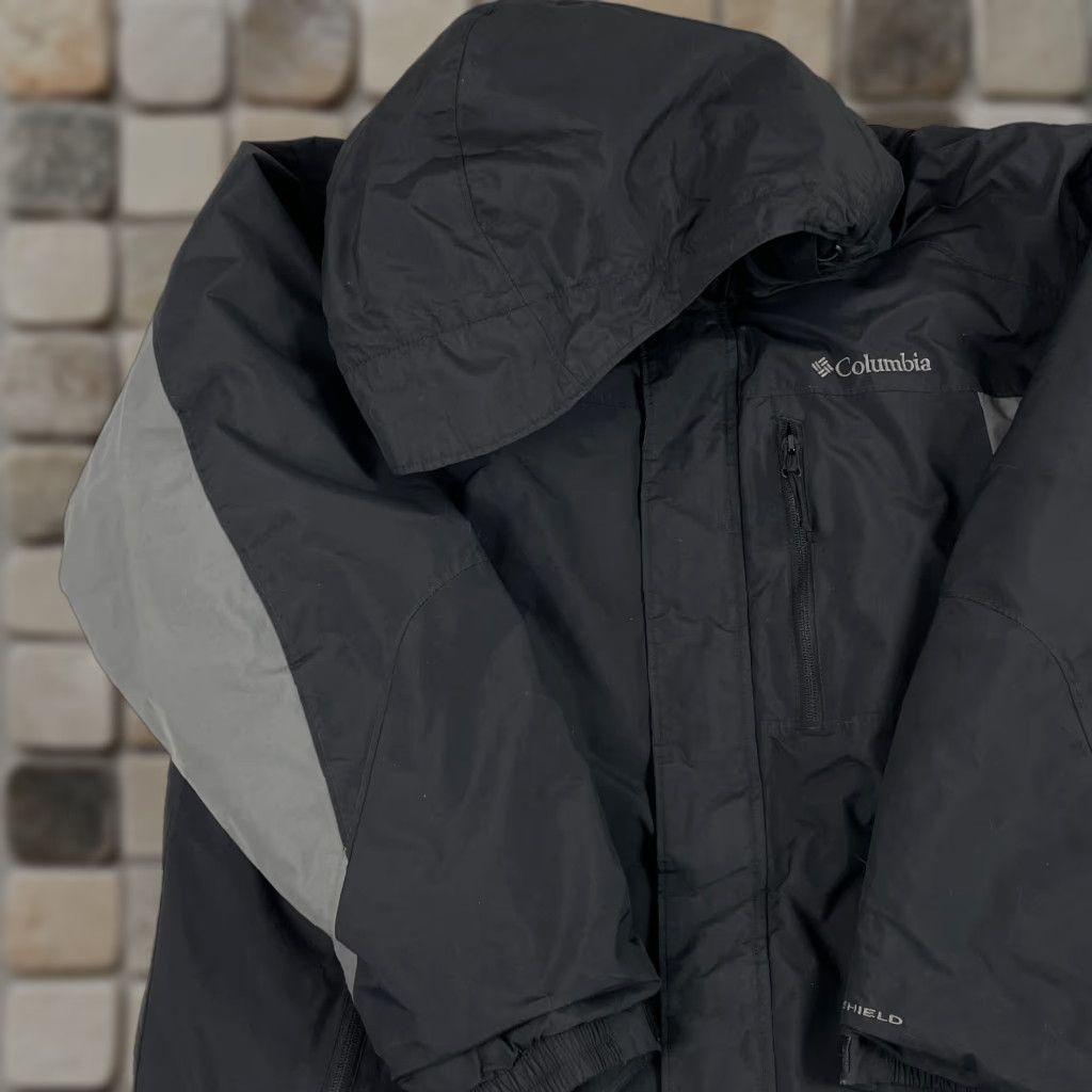 Vintage Columbia Jacket Mens Large Black Omni-Shield Waterproof Hooded Rain Coat Size US L / EU 52-54 / 3 - 1 Thumbnail
