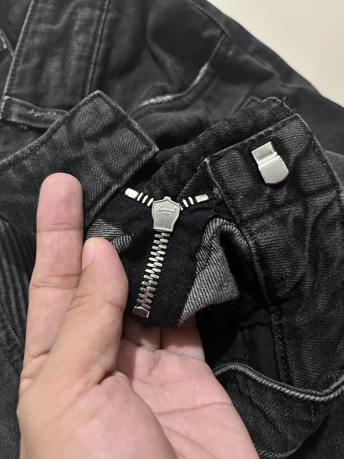 Balmain SS2011 BALMAIN BY DECARNIN SAFETY PIN ZIP BIKER JEANS Size US 30 / EU 46 - 5 Thumbnail