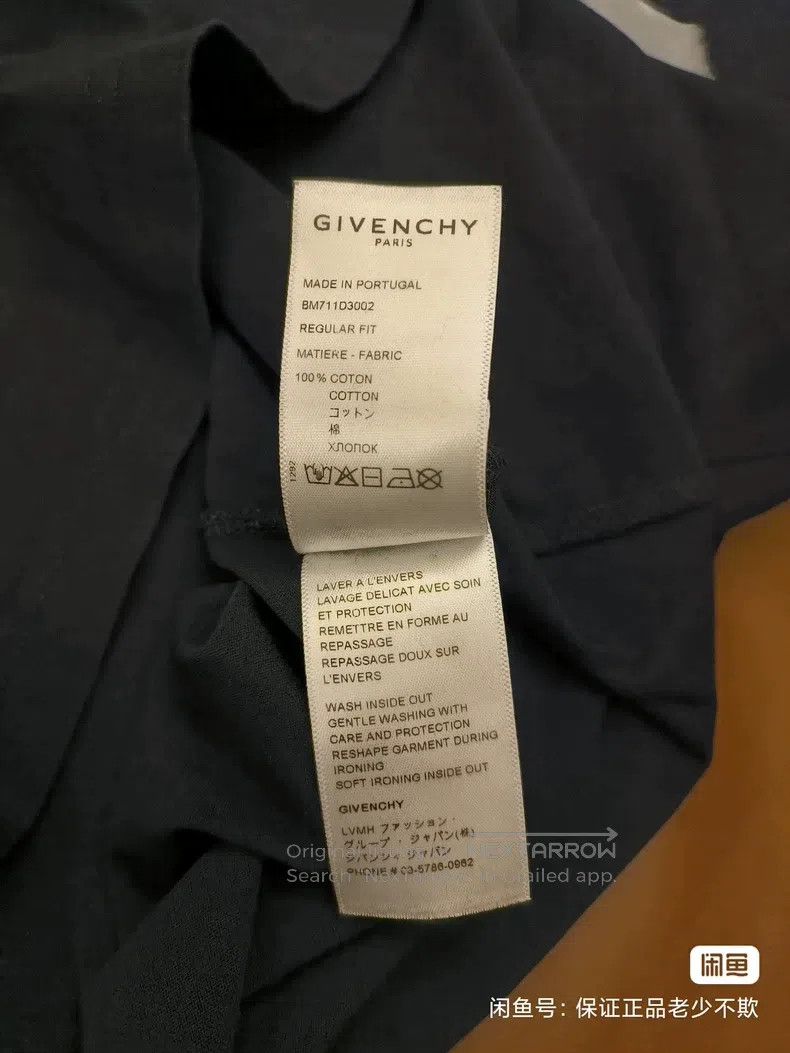 Givenchy Givenchy Short-sleeve T-shirt (3D logo metallic print) Size US M / EU 48-50 / 2 - 8 Thumbnail