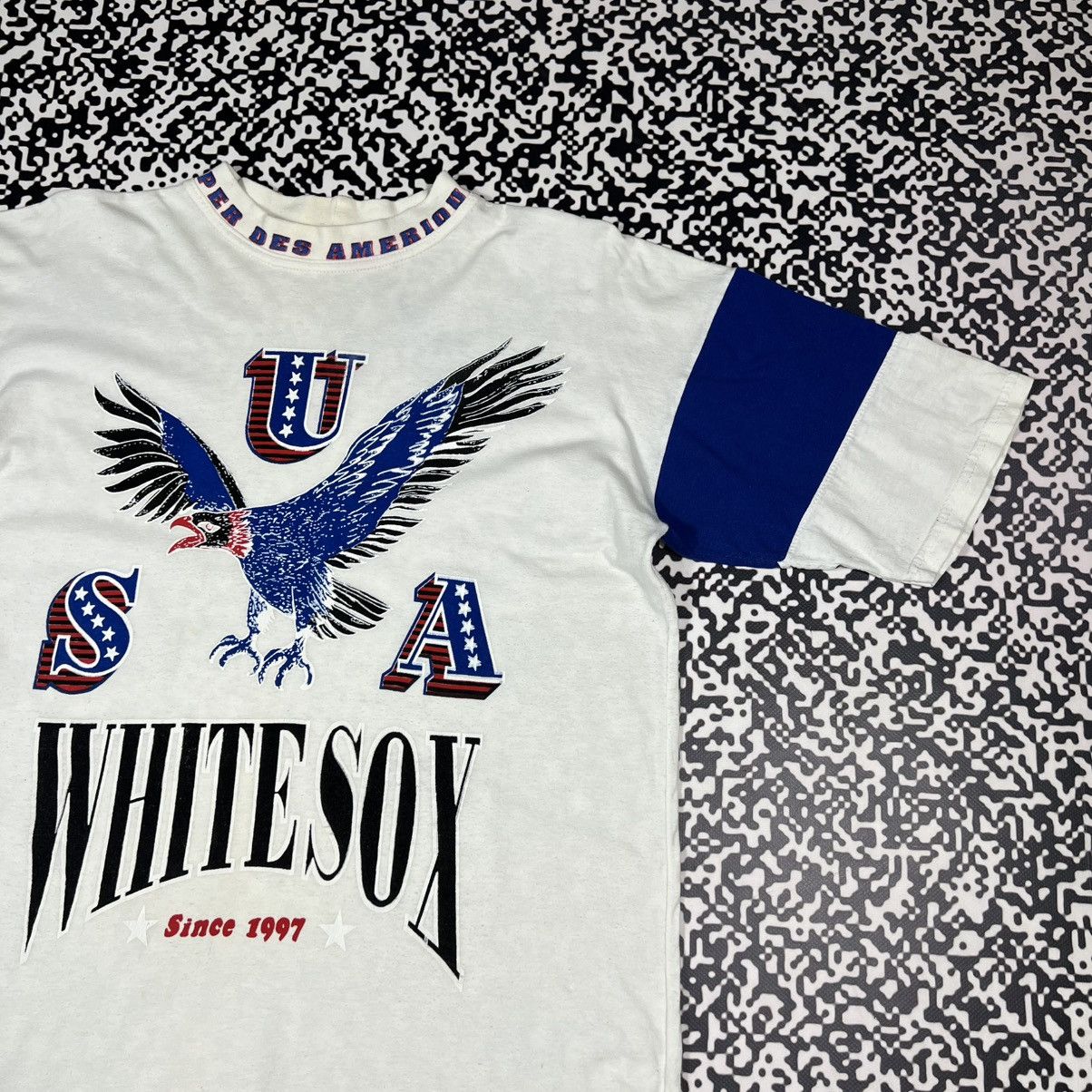 Vintage Vintage 90s White Sox MLB Retro Style Big Logo Boxy T-shirt Size US XL / EU 56 / 4 - 5 Thumbnail
