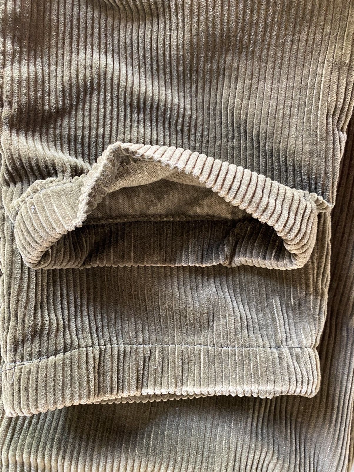 Burberry Burberry Olive Green Corduroy Pleated Trousers Size US 32 / EU 48 - 14 Thumbnail