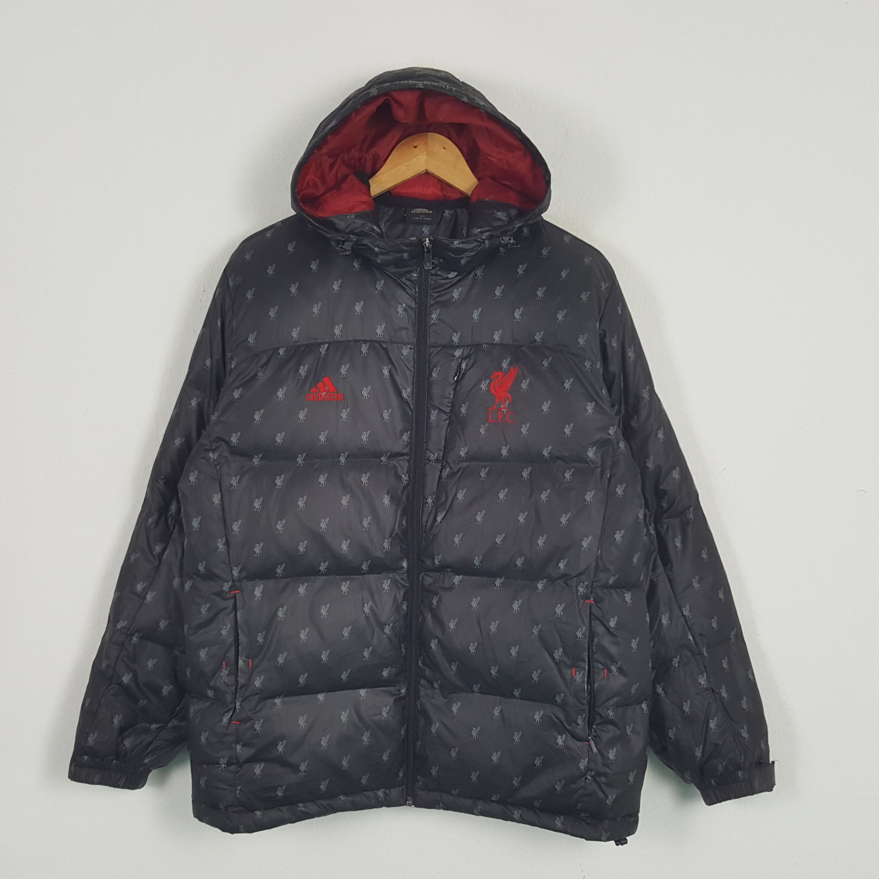 Adidas × Vintage Vintage Adidas X Liverpool FC Soccer Team Puffer Hoodies Size US L / EU 52-54 / 3 - 1 Thumbnail