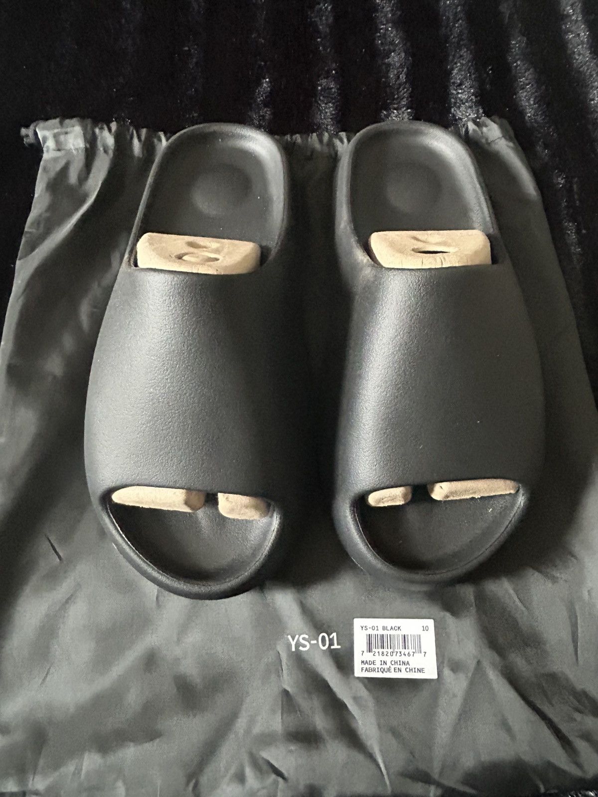 Yeezy Yeezy Ys-01 (Black) Size US 10 / EU 43 - 1 Thumbnail