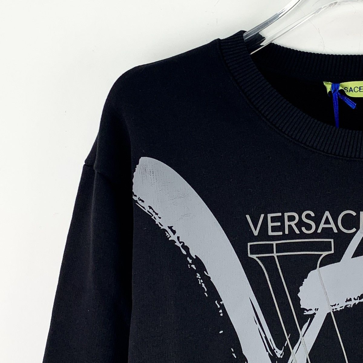 Versace Versace Logo Pattern Printed Long Sleeve Sweatshirt K26WX Size US XL / EU 56 / 4 - 3 Thumbnail