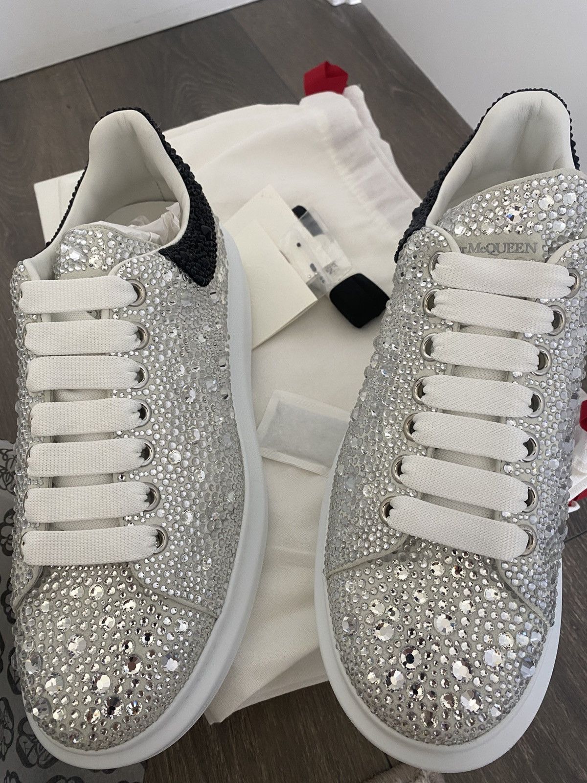 Alexander McQueen Alexander McQueen Crystal Embellishment sneakers Size US 8 / EU 41 - 19 Thumbnail
