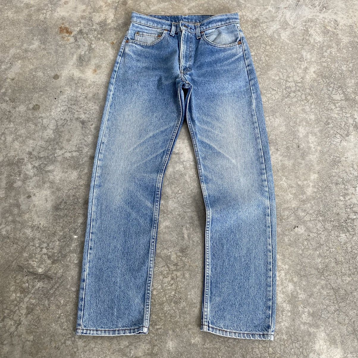 Levi's Size 28x28 Vintage 80’s Levi’s 505 Faded Blue Denim Jeans Size US 28 / EU 44 - 2 Thumbnail