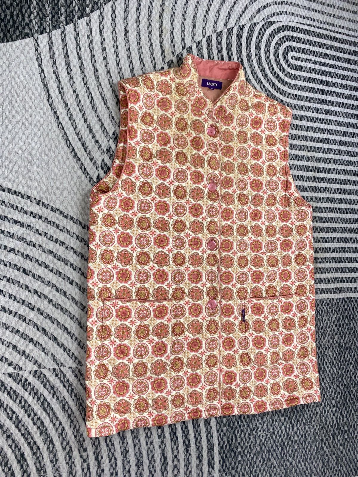 Liberty London Vintage Liberty Sleeveless Geometric Printed Nehru Jacket Size US M / EU 48-50 / 2 - 3 Thumbnail
