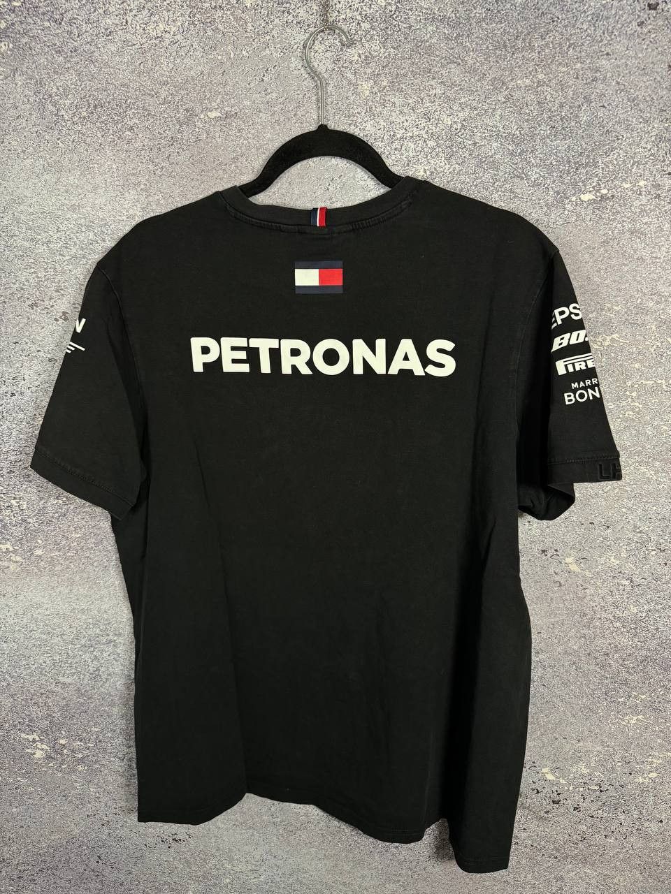 Formula 1 × Mercedes-Benz Petronas AMG Mercedes-Benz Racing Team Formula 1 T-Shirt Size US XL / EU 56 / 4 - 10 Thumbnail