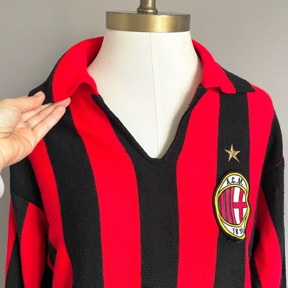 Vintage AC Milan Soccer Long Sleeve Jersey Sweater - M, Italy 🇮🇹 Size US M / EU 48-50 / 2 - 3 Thumbnail