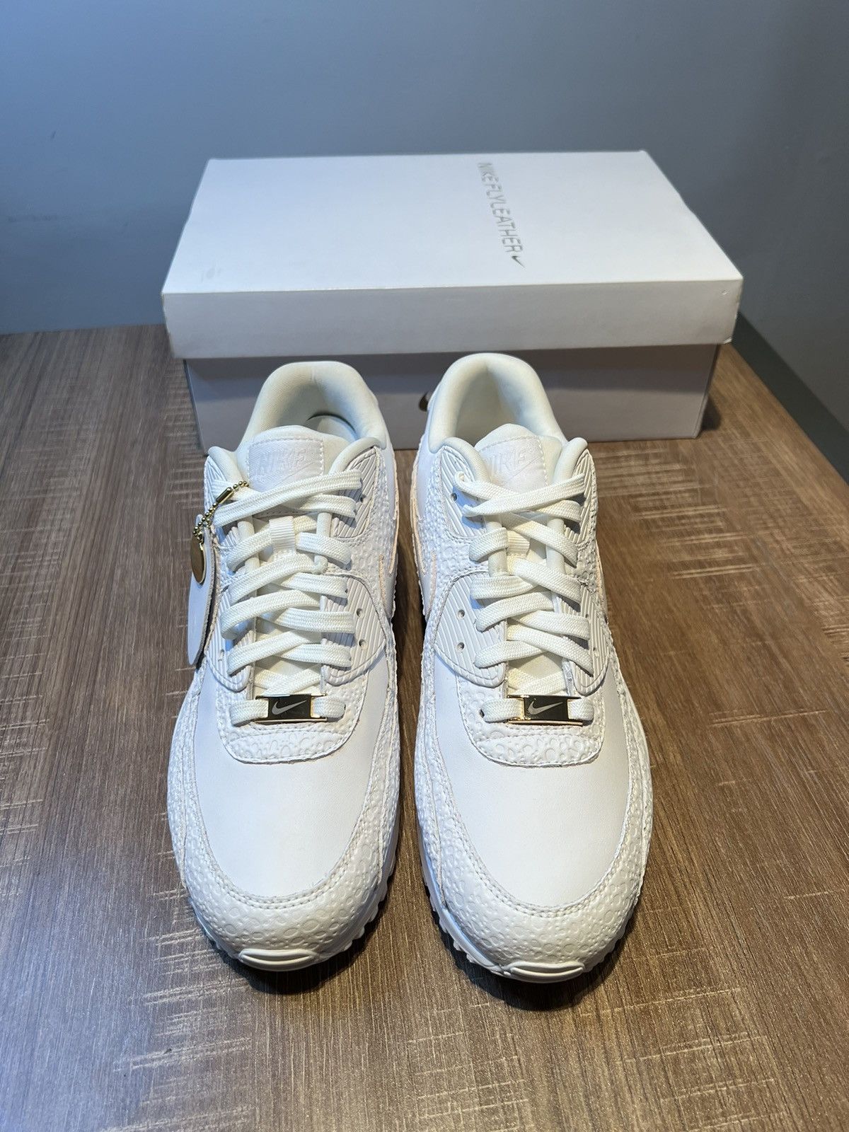 Nike Nike Air Max 90 Flyleather Collection 29/50 Oregon Size 9/10 Size US 10 / EU 43 - 3 Thumbnail