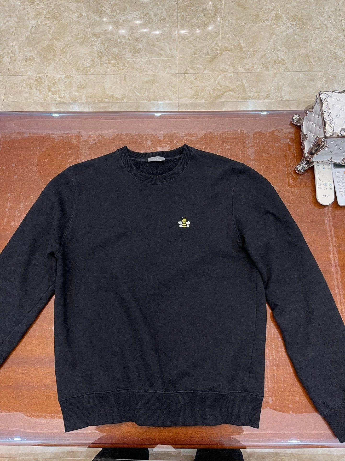 Dior DIOR Classic Black Bees Embroidered Sweatshirt L Size US L / EU 52-54 / 3 - 1 Thumbnail