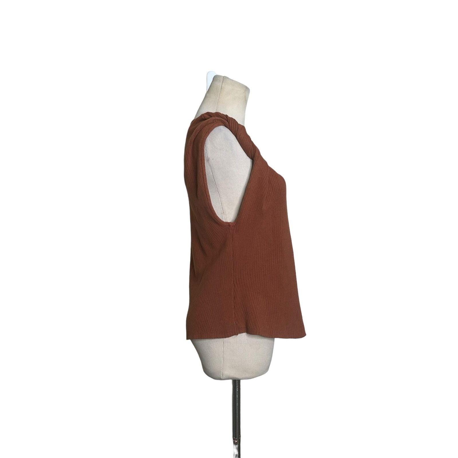 Good American Good American Twisted Strap Knit Tank Top size 5/6 - 2XL Size XXL / US 16-18 / IT 52-54 - 5 Thumbnail