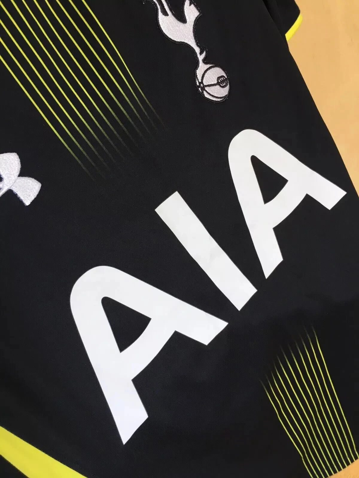 Under Armour TOTTENHAM HOTSPUR 2014 2015 AWAY SOCCER JERSEY SHIRT MENS Size US S / EU 44-46 / 1 - 6 Thumbnail