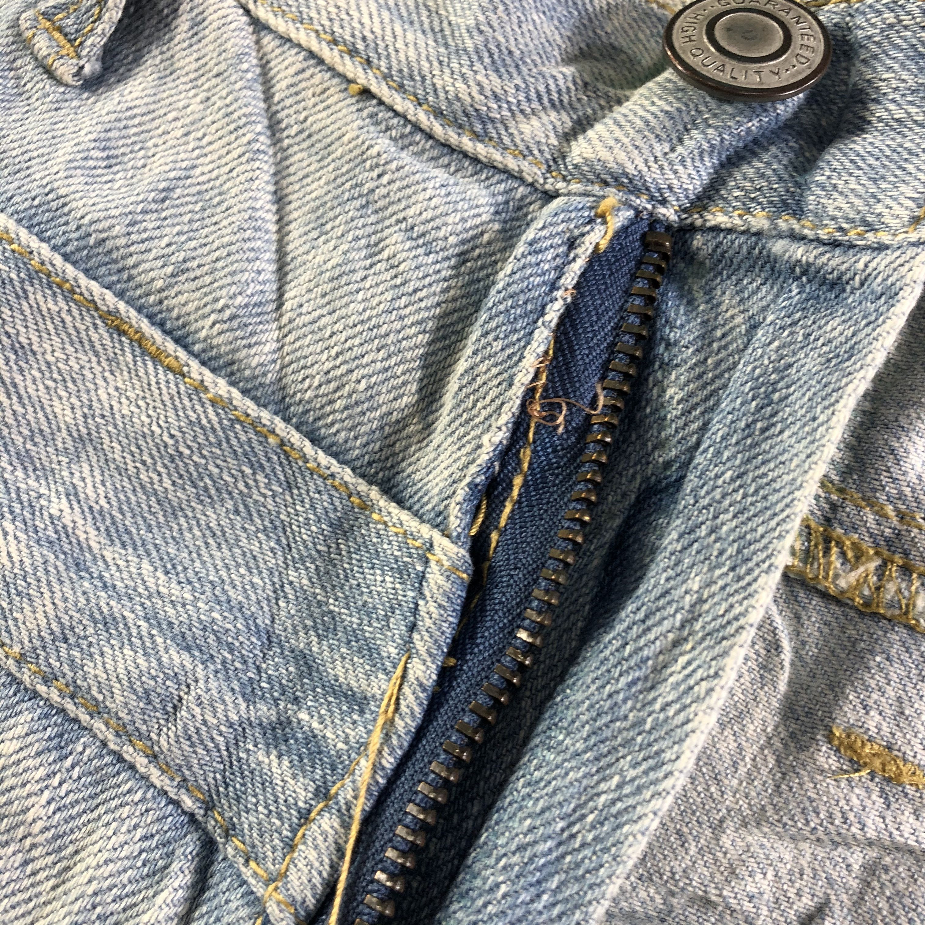 Japanese Brand Japan Vintage Double Waist Light Wash Jeans-J4594 Size US 31 - 7 Thumbnail