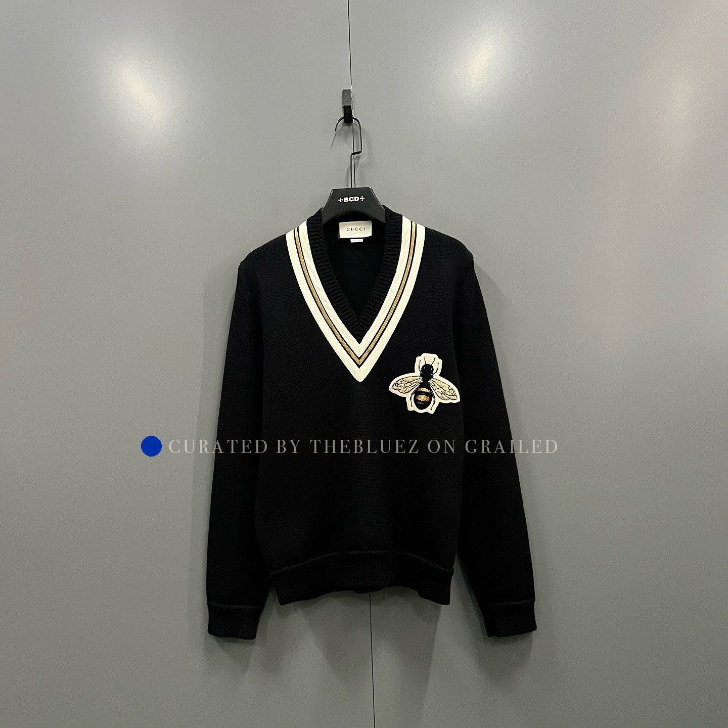 Gucci V-Neck Sweater with Bee Embroidery Size US M / EU 48-50 / 2 - 1 Thumbnail