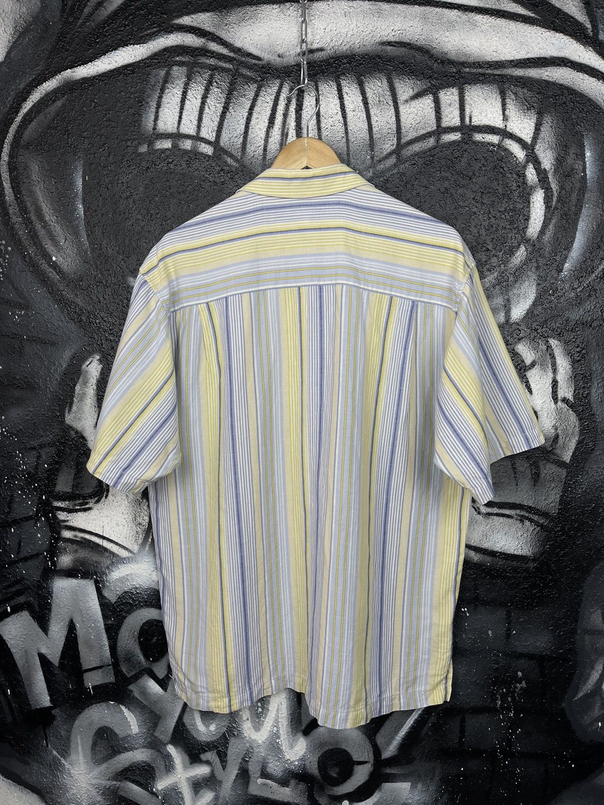 Tommy Bahama Tommy Bahama Striped Button Up Relaxed Shirt Men’s Size M Size US M / EU 48-50 / 2 - 4 Thumbnail