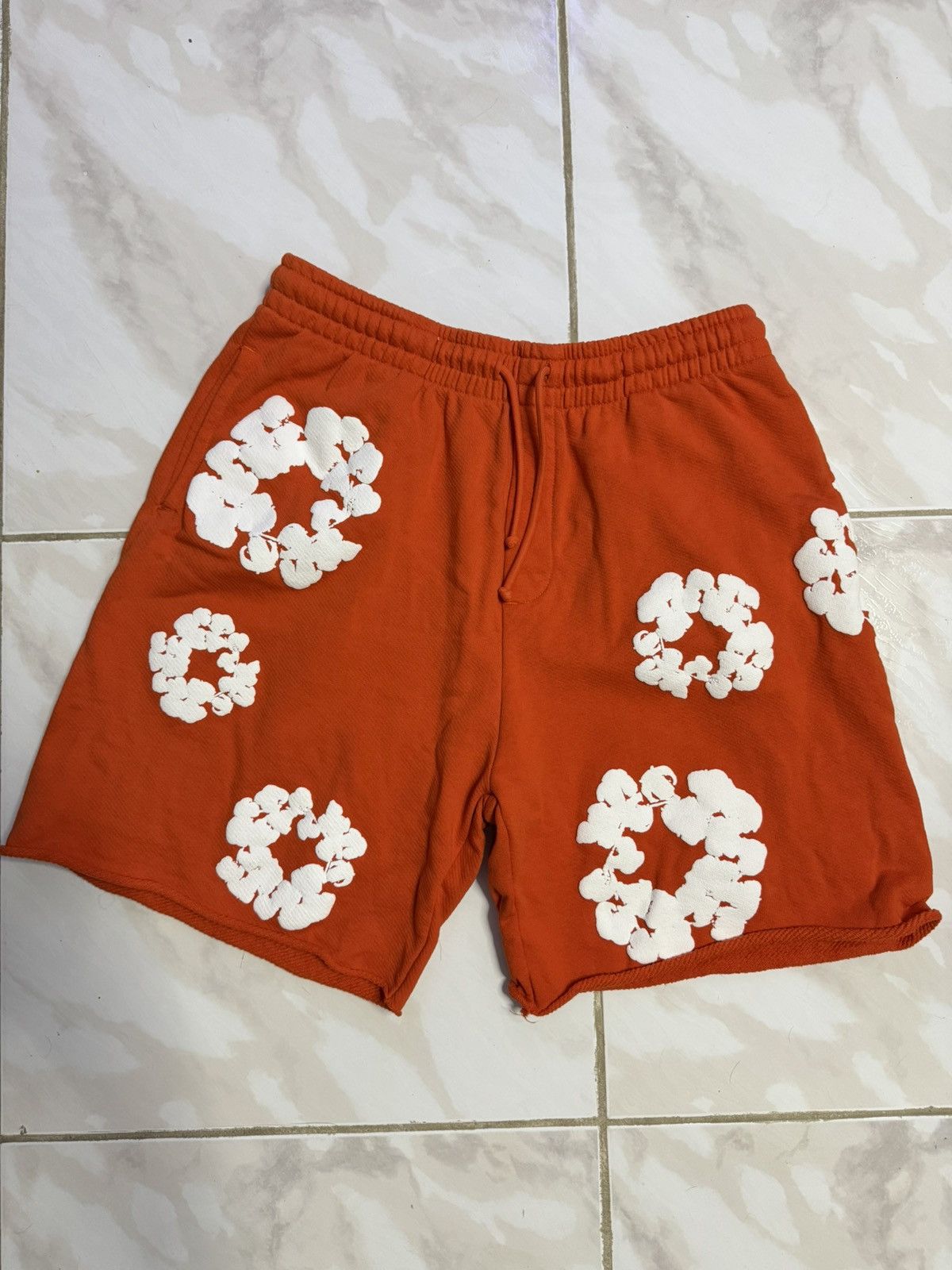 DENIM TEARS Denim Tears Cotton Wreath Shorts Orange Size L Size US 32 / EU 48 - 1 Thumbnail