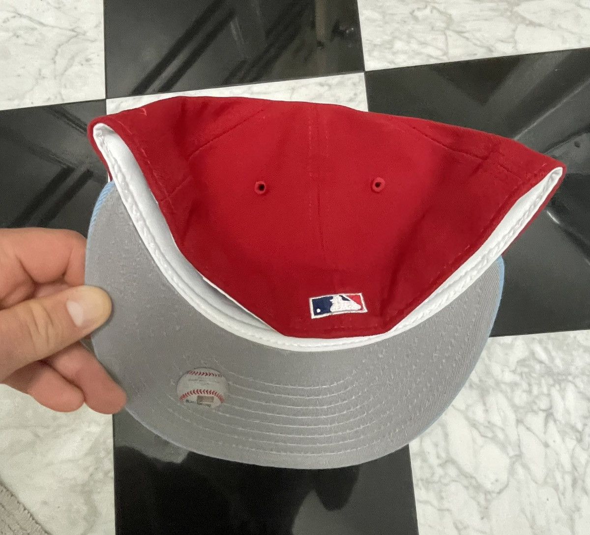 New Era 🔥 Exclusive Angels fitted hat size 7 1/2 Size ONE SIZE - 2 Thumbnail