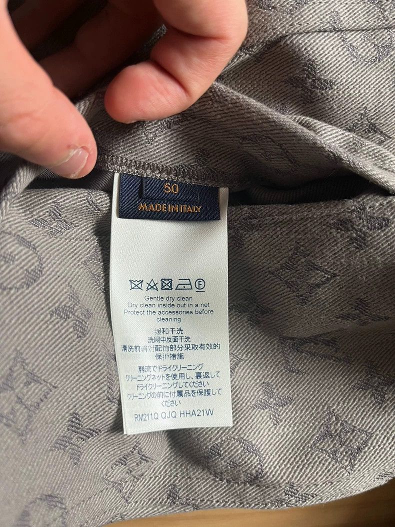 Louis Vuitton Louis Vuitton Grey denim jacket with presbyopic print jacke Size US M / EU 48-50 / 2 - 3 Thumbnail