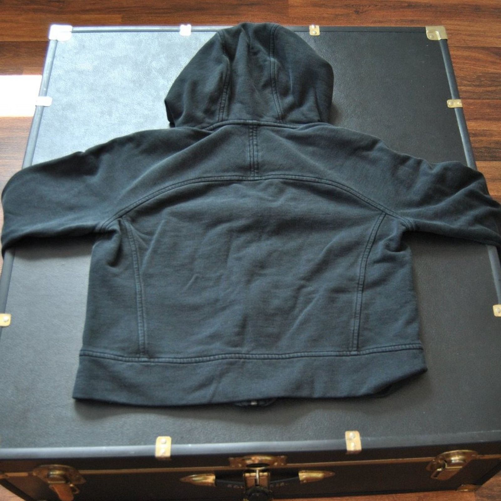 Lululemon Lululemon Embroidered Floral Full Zip Up Crop Top Hoodie Size L / US 10 / IT 46 - 7 Thumbnail