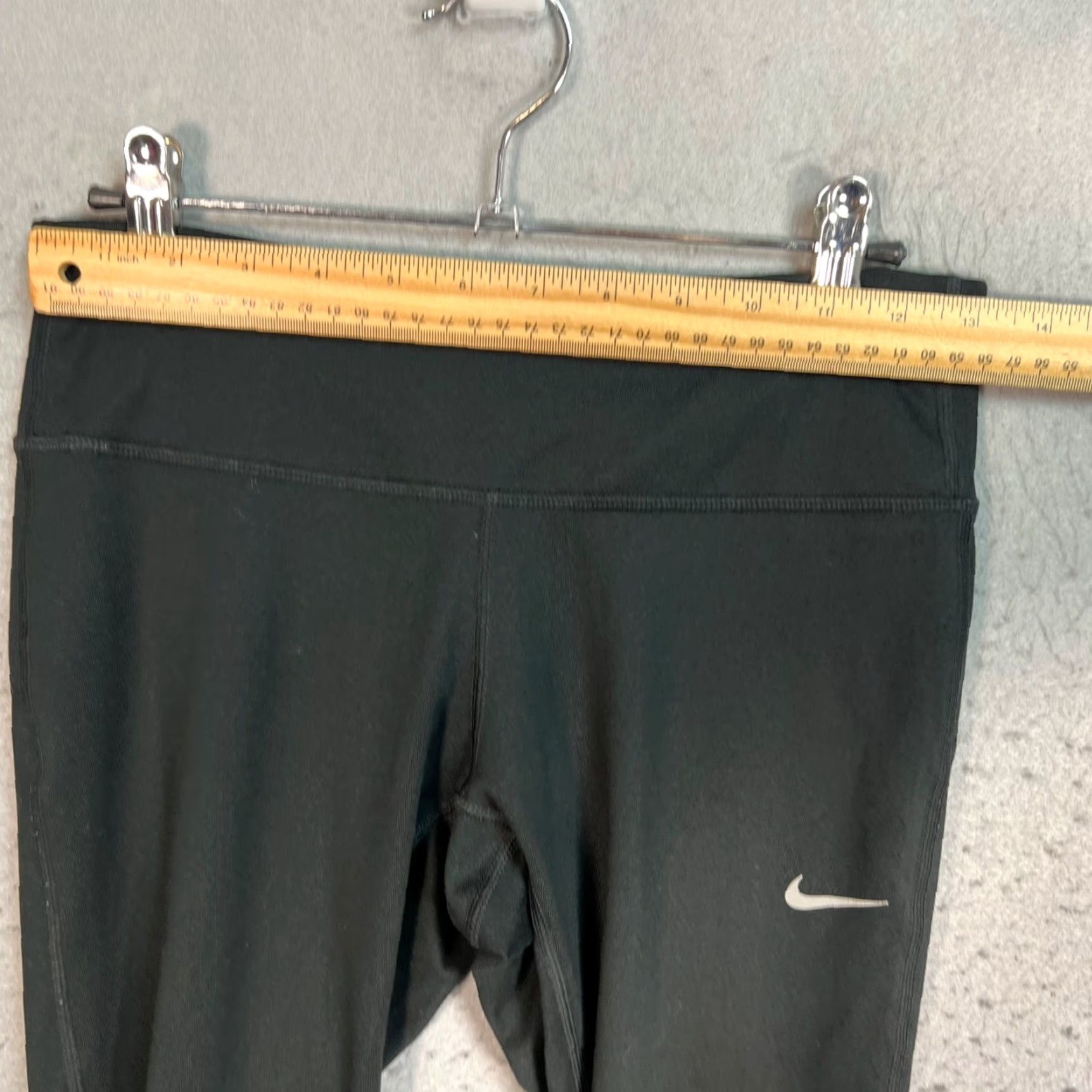 Nike Nike Dri-Fit Black Running 3/4 Length Leggings Womens Small Workout Pants Size 28" / US 6 / IT 42 - 6 Thumbnail