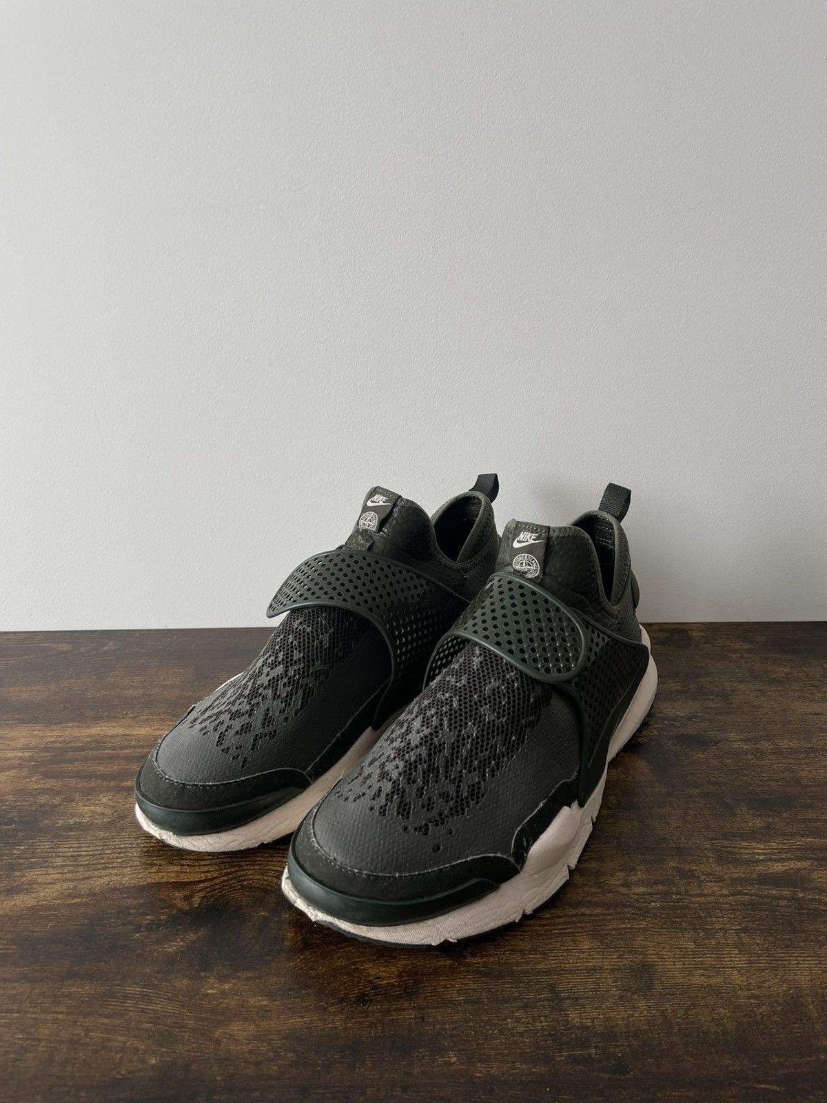 Nike × Stone Island Nike Sock Dart Mid x Stone Island Sneakers Dark Green RARE Size US 9 / EU 42 - 1 Thumbnail