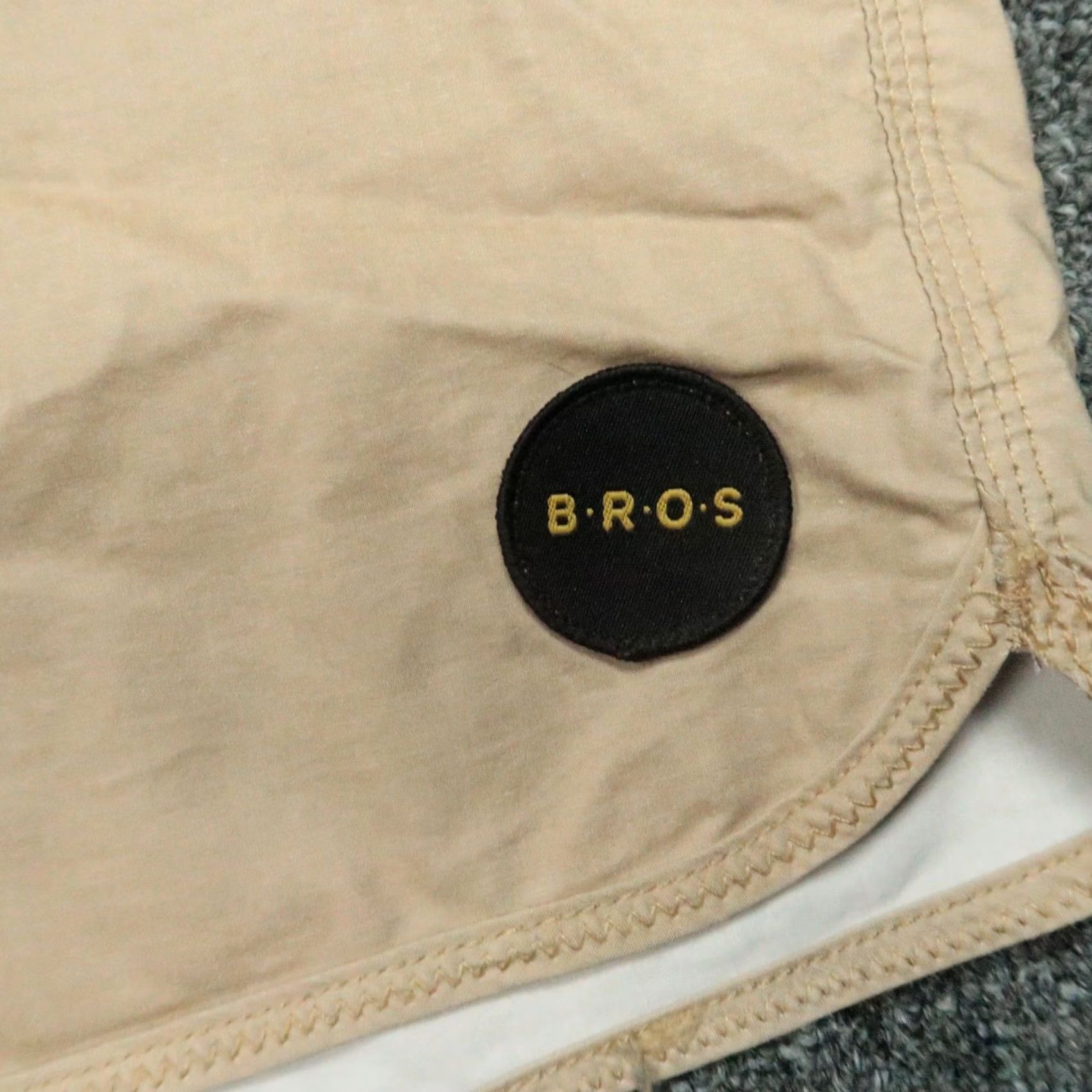 Howler Brothers Howler Brothers Shorts Men 35 Tan Beige Colorblock Pockets Stretch Board Swim Bottoms 35 Mens Size US 35 - 4 Thumbnail