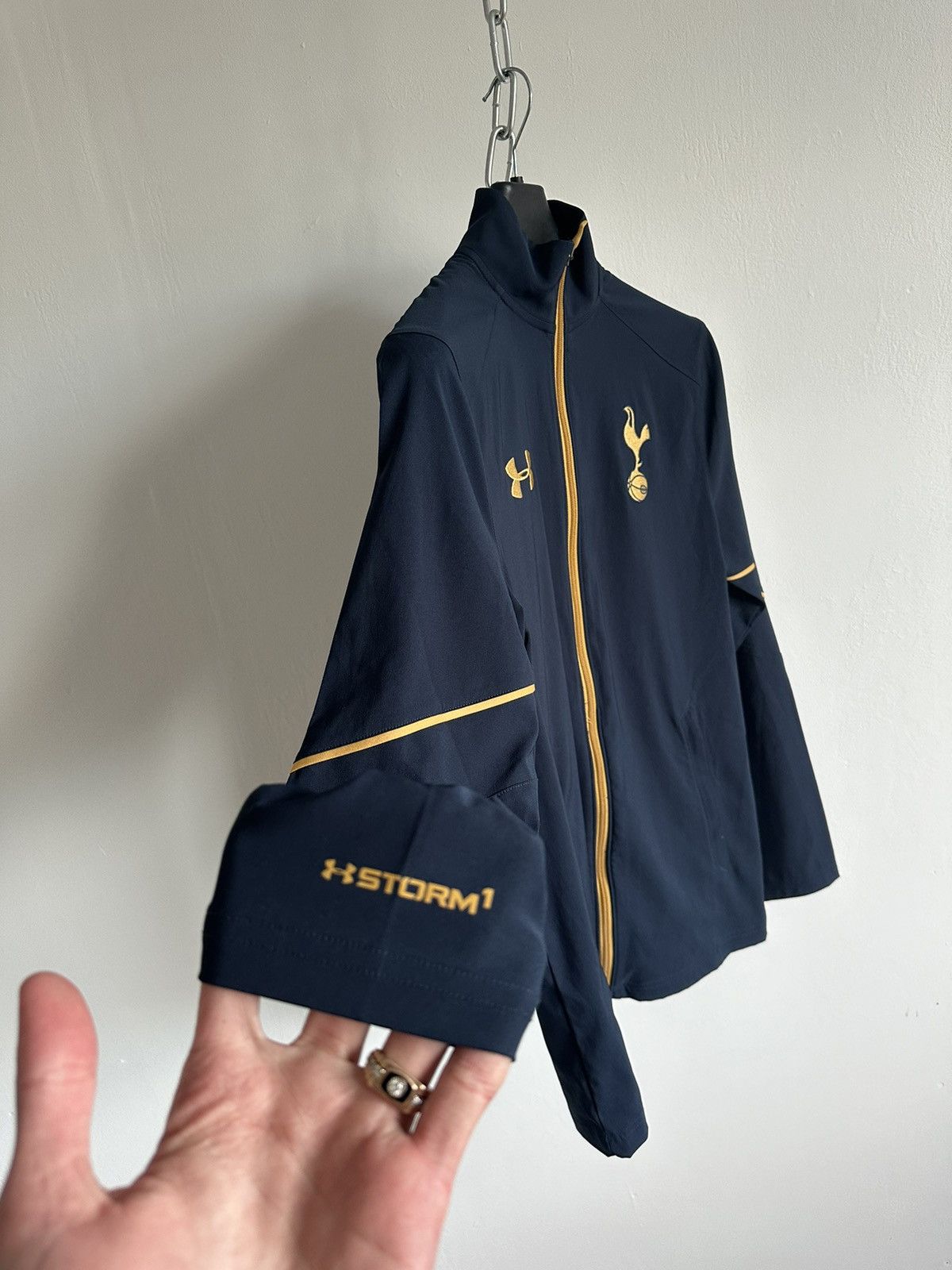 Under Armour VINTAGE 2016-17 Tottenham Under Armour Track Jacket Size US S / EU 44-46 / 1 - 3 Thumbnail
