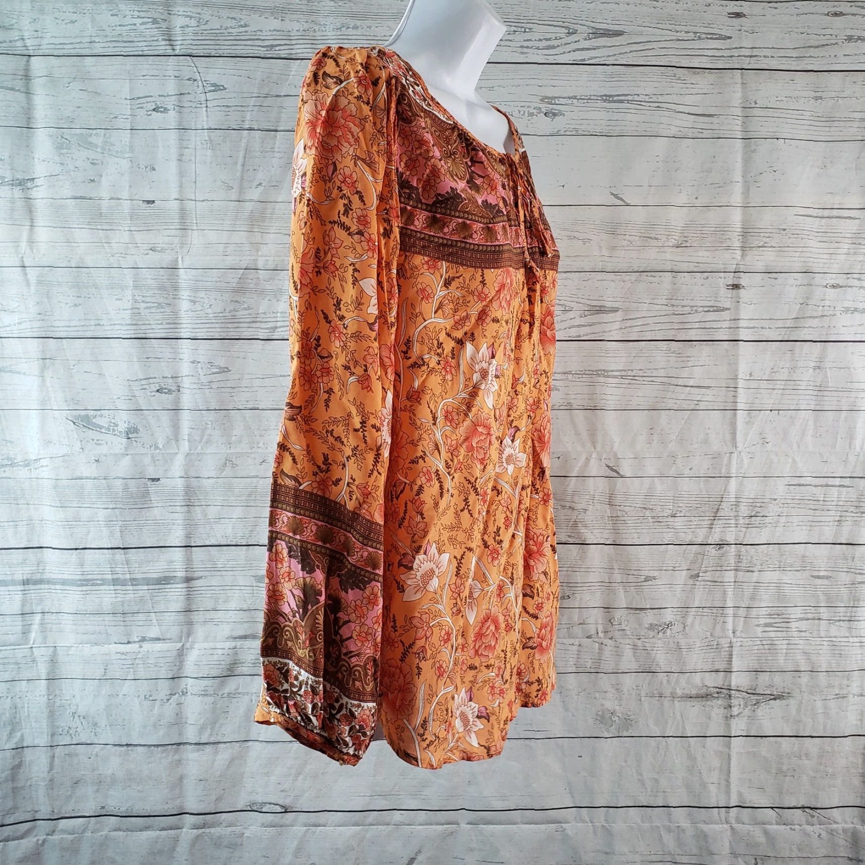 Vintage UMGEE Womens Top Sz Medium Orange Floral Long Sleeve Rayon Blouse Shirt VINTAGE? (No) Size M / US 6-8 / IT 42-44 - 3 Thumbnail