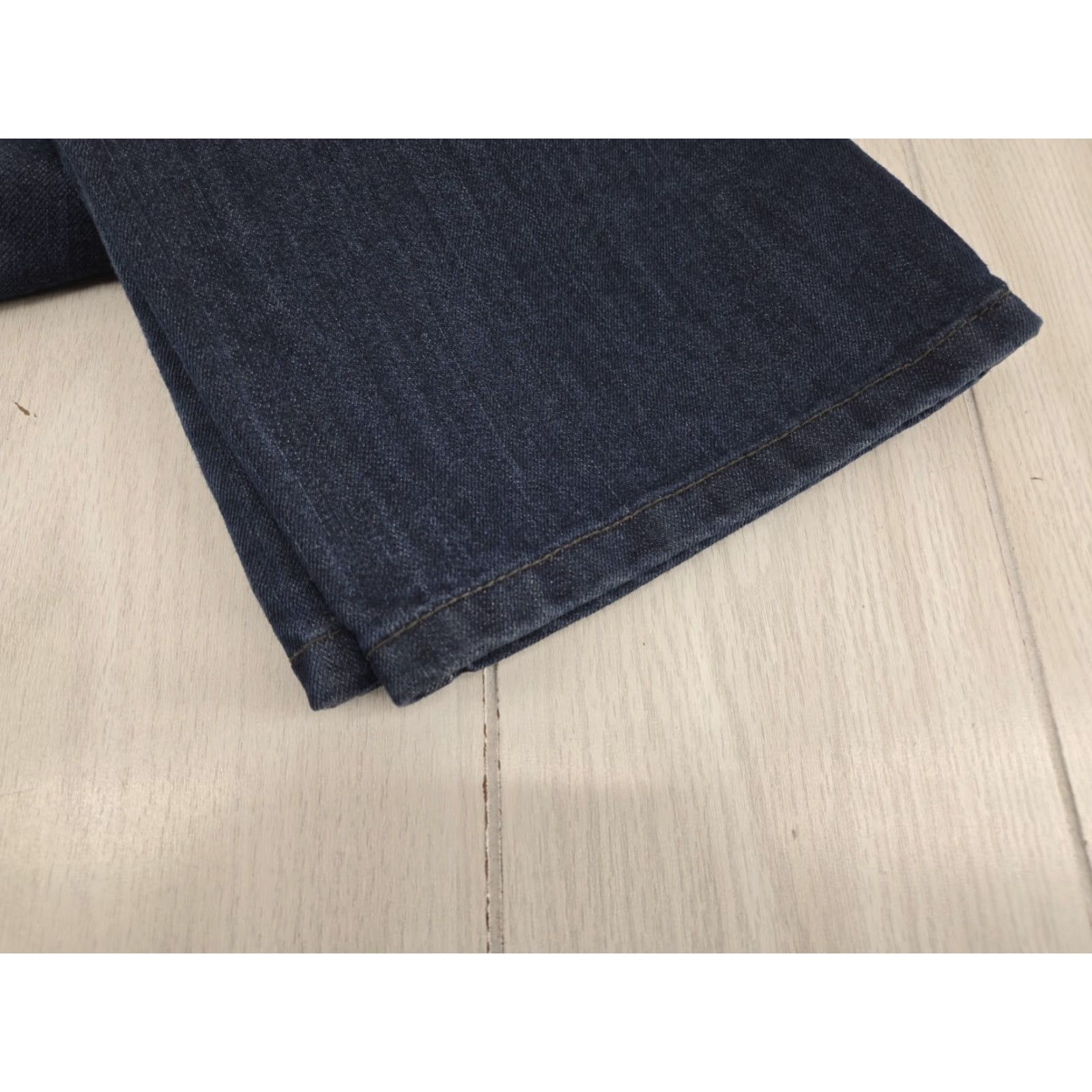 Calvin Klein VINTAGE Calvin Klein Jeans Size 18 Womens Slim Straight Medium Wash Blue Denim NWT Size 40" / US 18 - 6 Thumbnail