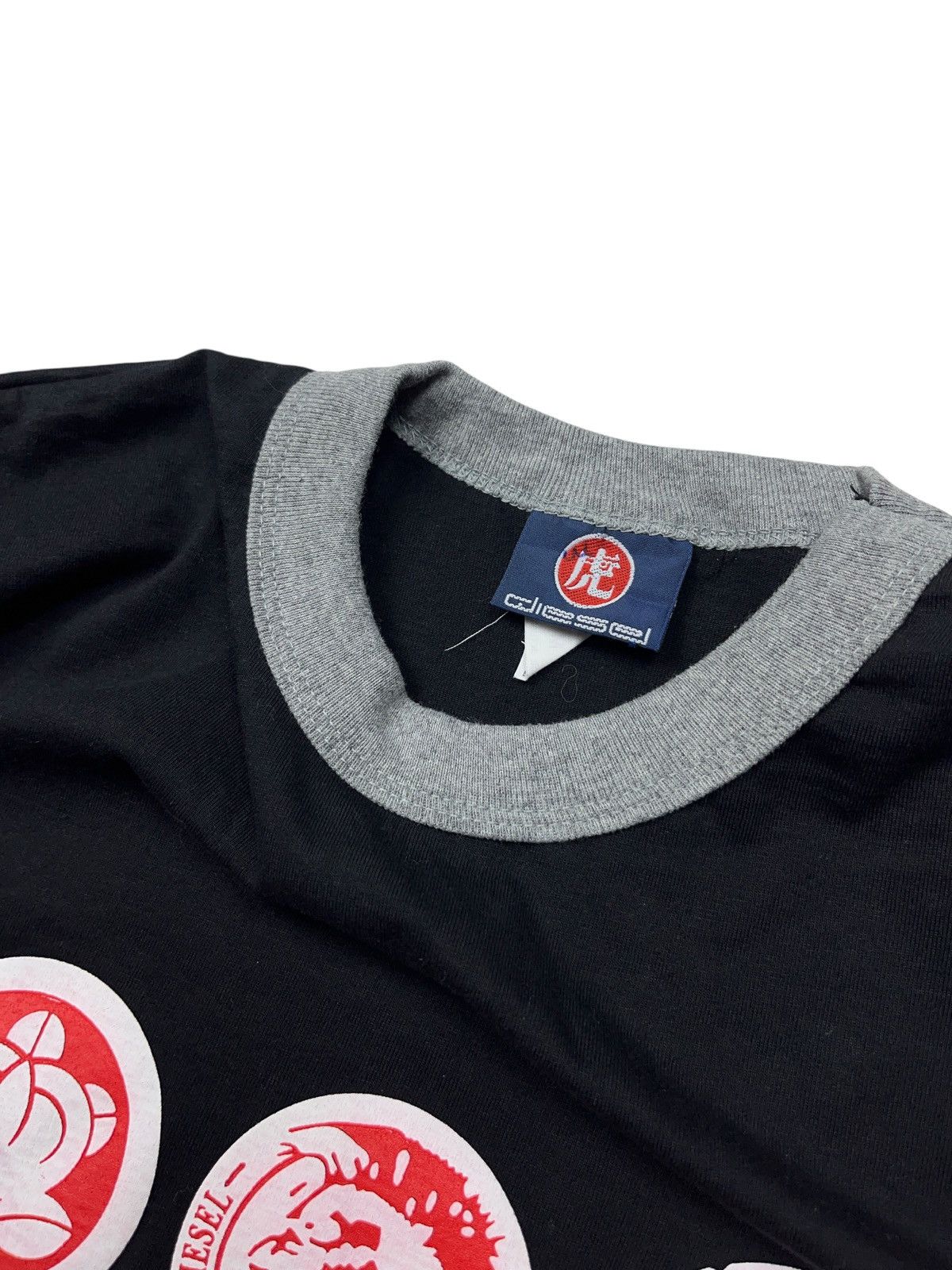 Diesel Vintage Diesel Ultra Violent Skin Block Jersey Style T-shirt Size US M / EU 48-50 / 2 - 6 Thumbnail
