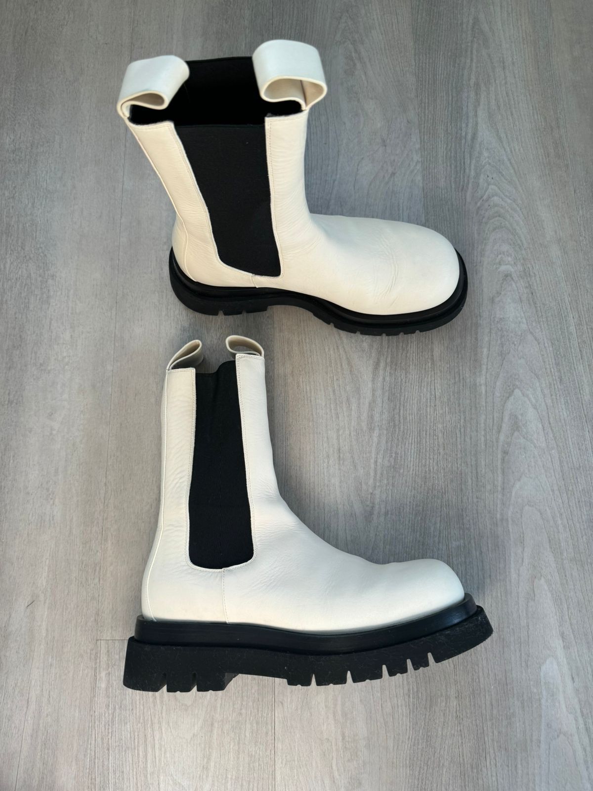 Bottega Veneta Bottega Veneta Off-White 'The Lug' Boots Size US 10 / EU 43 - 5 Thumbnail
