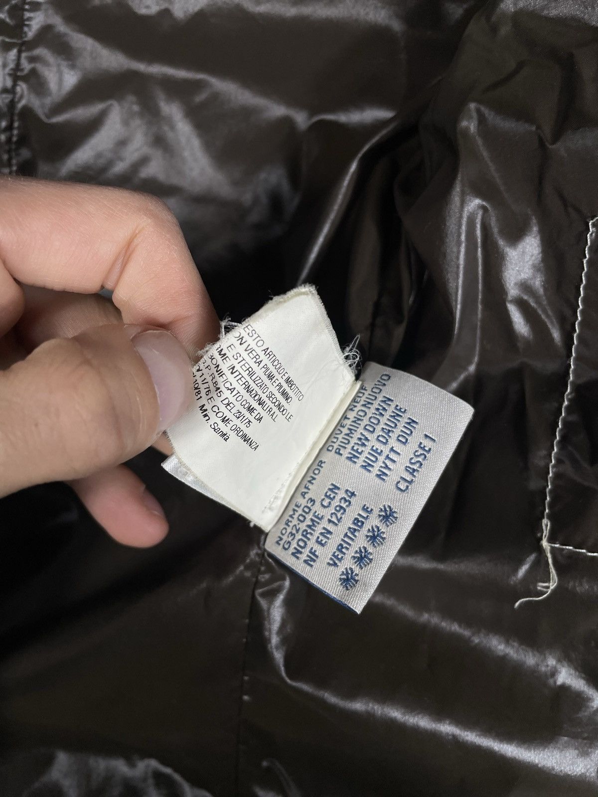 Designer Moncler retro 00s down jacket luxury old money designer Size S / US 4 / IT 40 - 16 Thumbnail