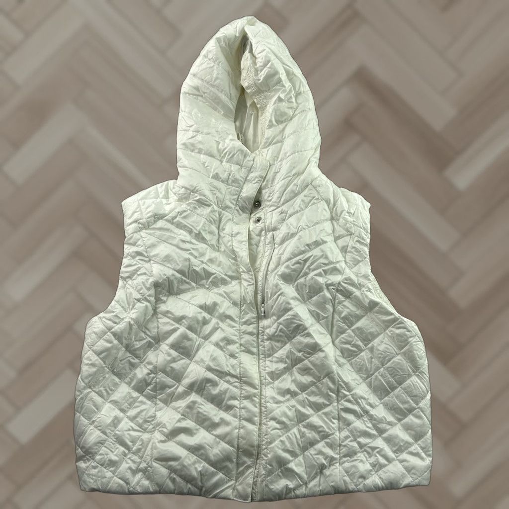 Lululemon Lululemon Snap Button Lightweight Puffer Vest Crop Women's 12 Pearl White Vest Women's 12 White Puffer Lightweight Snap Button Crop Pearl White Size XL / US 12-14 / IT 48-50 - 1 Thumbnail