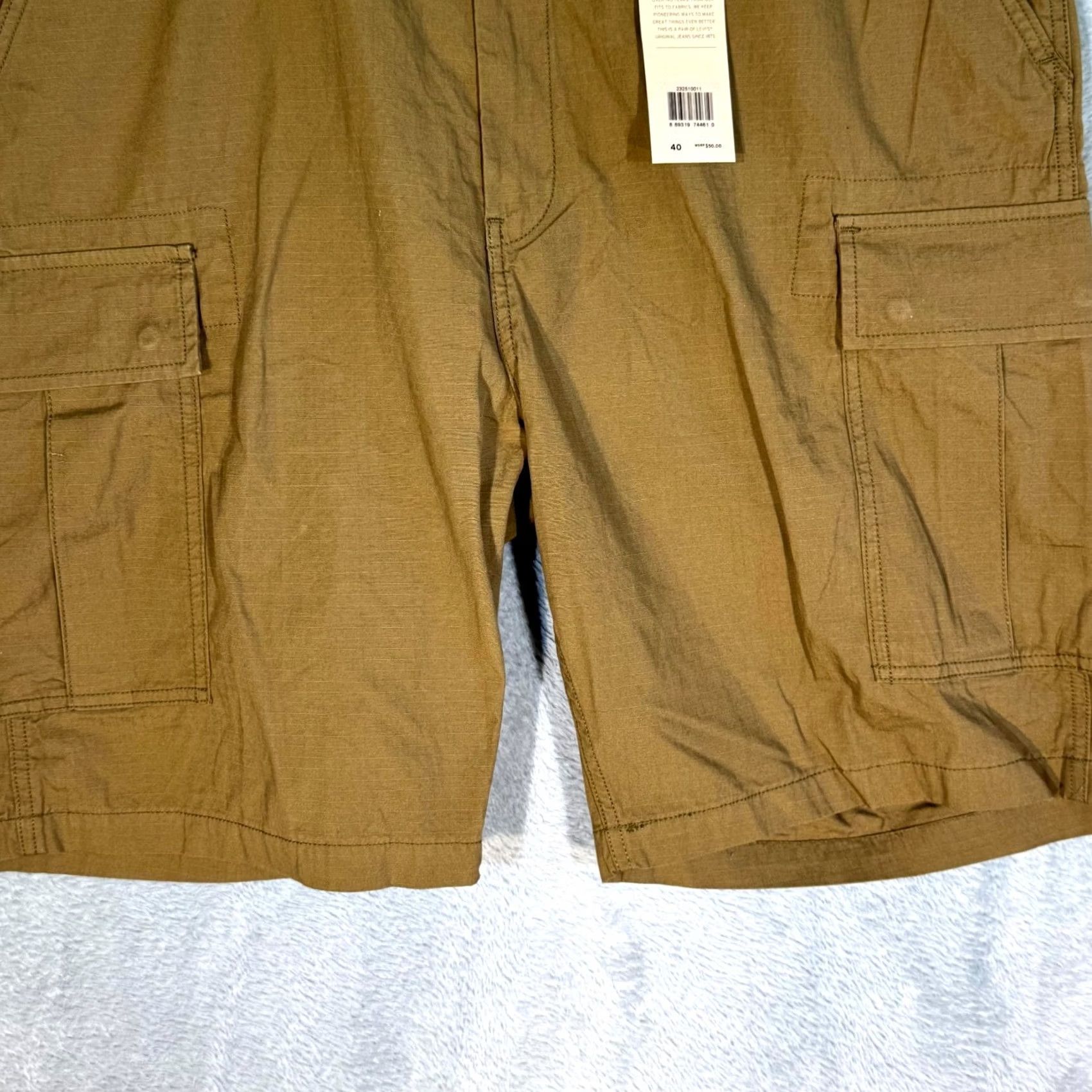 Levi's VINTAGE Levis Cargo Shorts Mens Loose Fit Tan Mid Rise Flat Front 40 Casual Shorts Size US 40 / EU 56 - 5 Thumbnail
