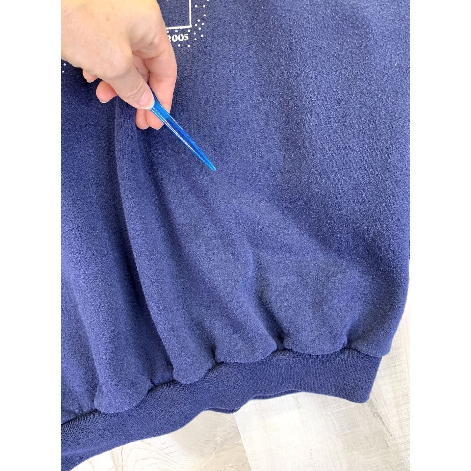 Jerzees VINTAGE Jerzees Snowflake Silver Ornament Graphic Sweatshirt Adult XL-10330 Blue Women Pullover Crew Neck Long Sleeve Winter 2005 Size XL / US 12-14 / IT 48-50 - 4 Thumbnail