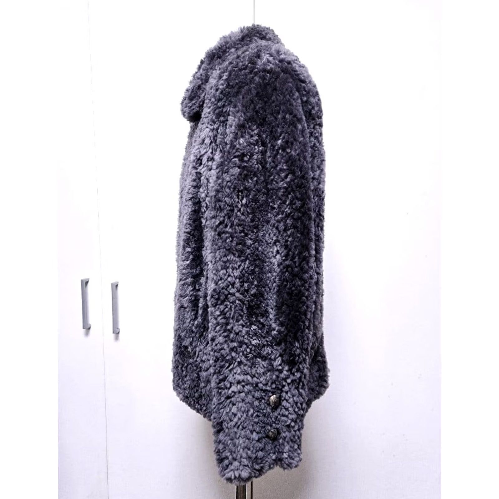 Vintage VINTAGE Paula Lishman Canadian-made beaver jacket Size M Women's Jacket Gray Overcoat Fur Canada M Women Size M / US 6-8 / IT 42-44 - 3 Thumbnail