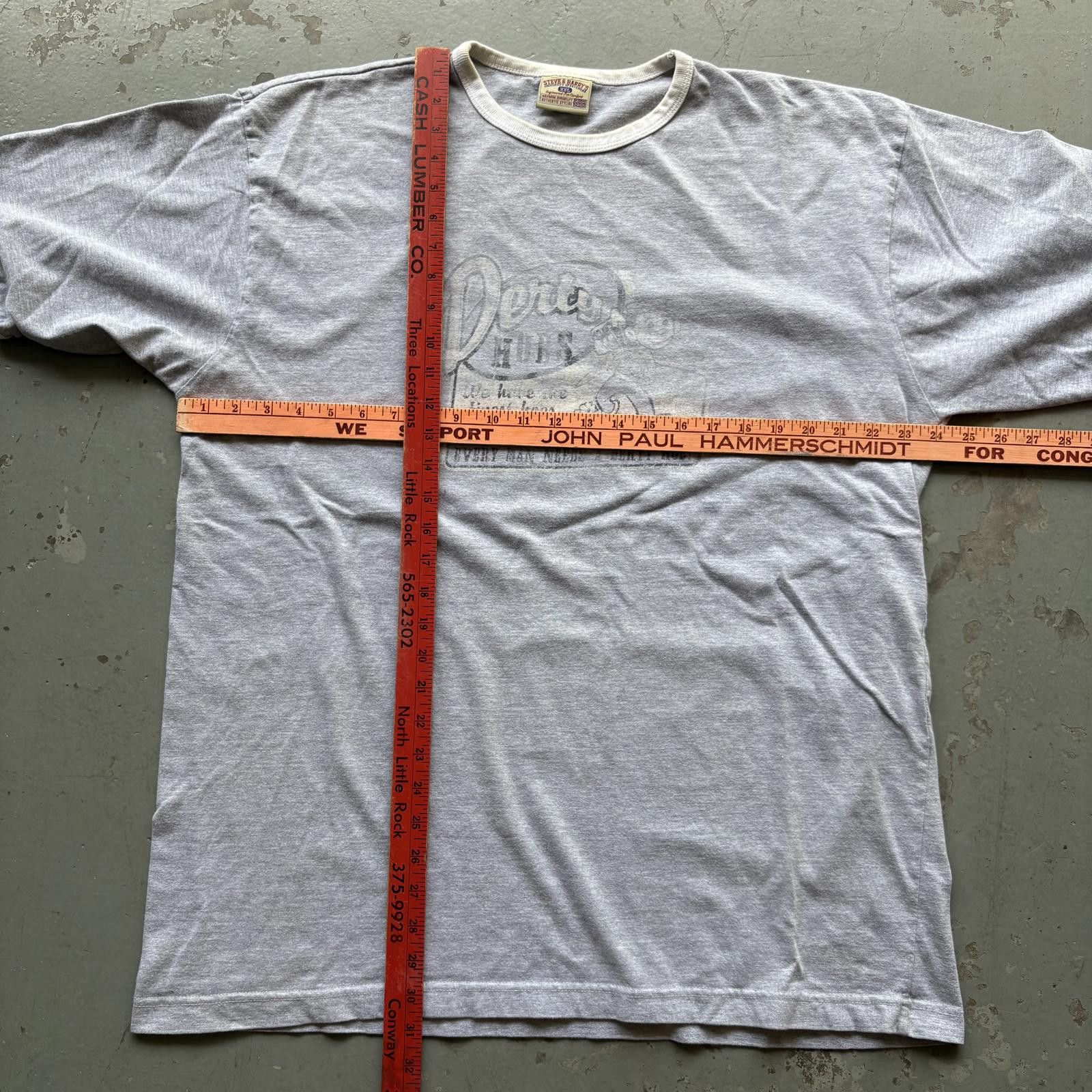 Steve And Barrys × Vintage Vintage Y2K Every Man Needs A Dirty Hoe Grunge Funny Shirt Size US XXL / EU 58 / 5 - 4 Thumbnail