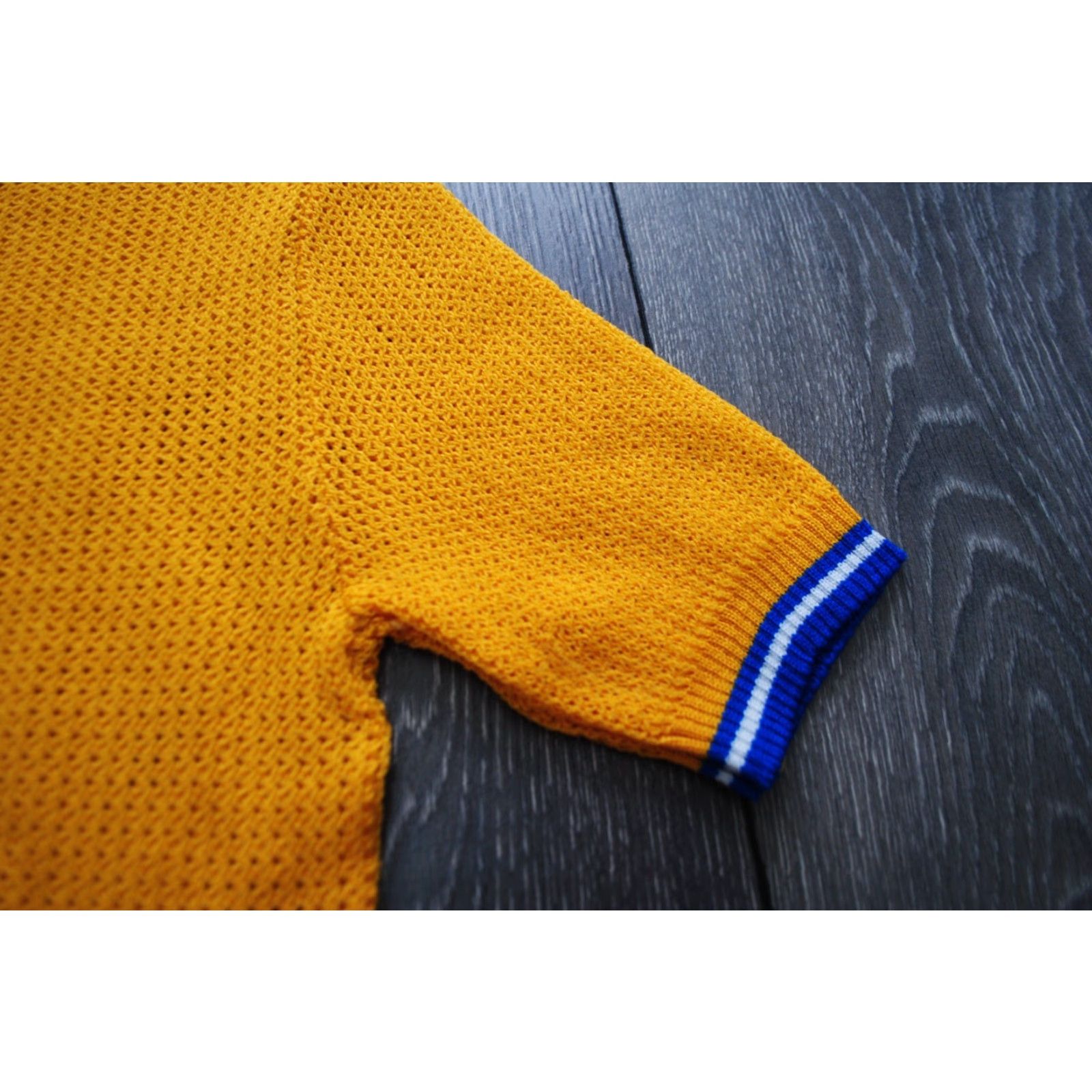 Vintage VTG 60S 70S WAFFLE CREW NECK SHIRT YELLOW COURTAULDS UNISEX SZ M Size US M / EU 48-50 / 2 - 4 Thumbnail