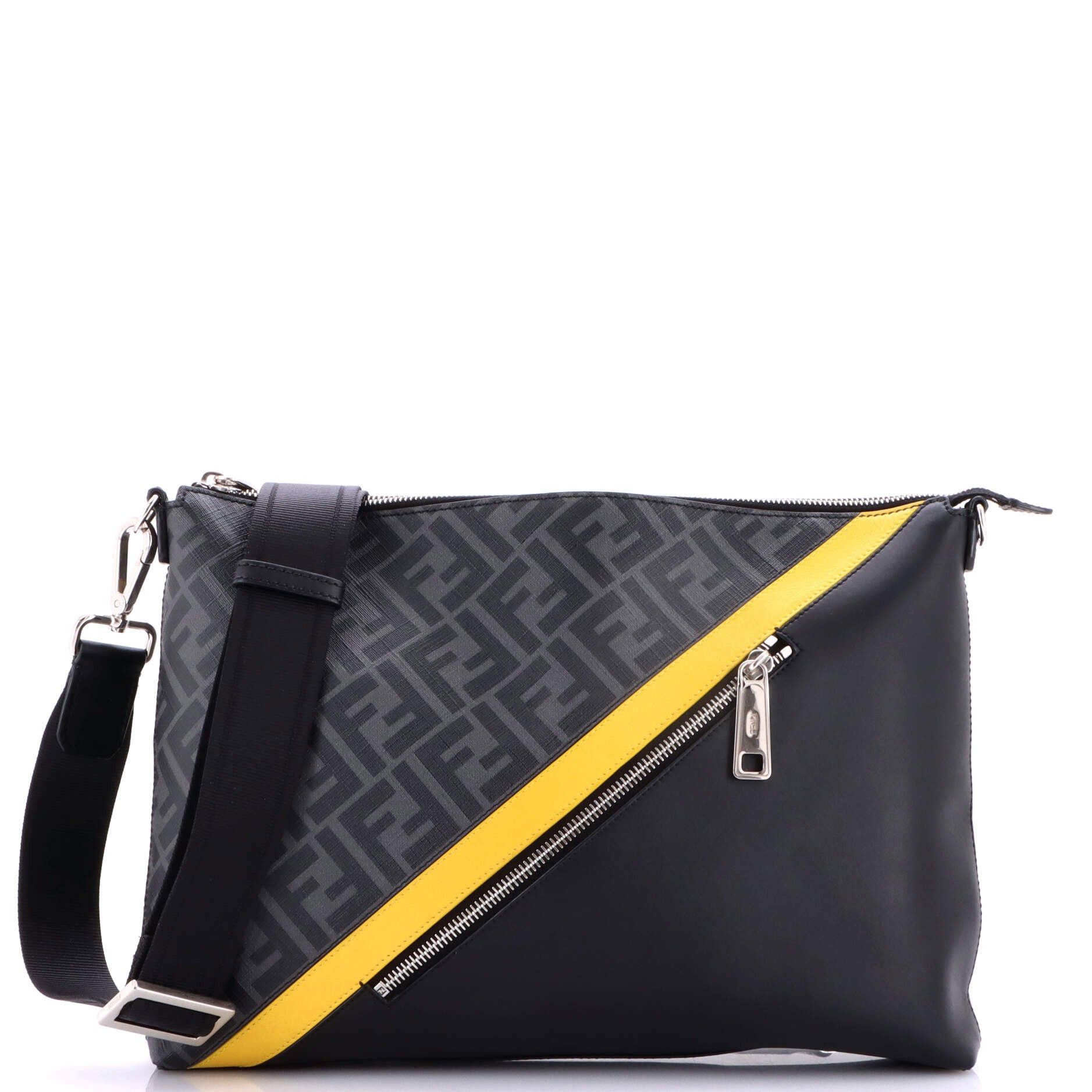 Fendi Front Zip Messenger Size ONE SIZE - 1 Thumbnail